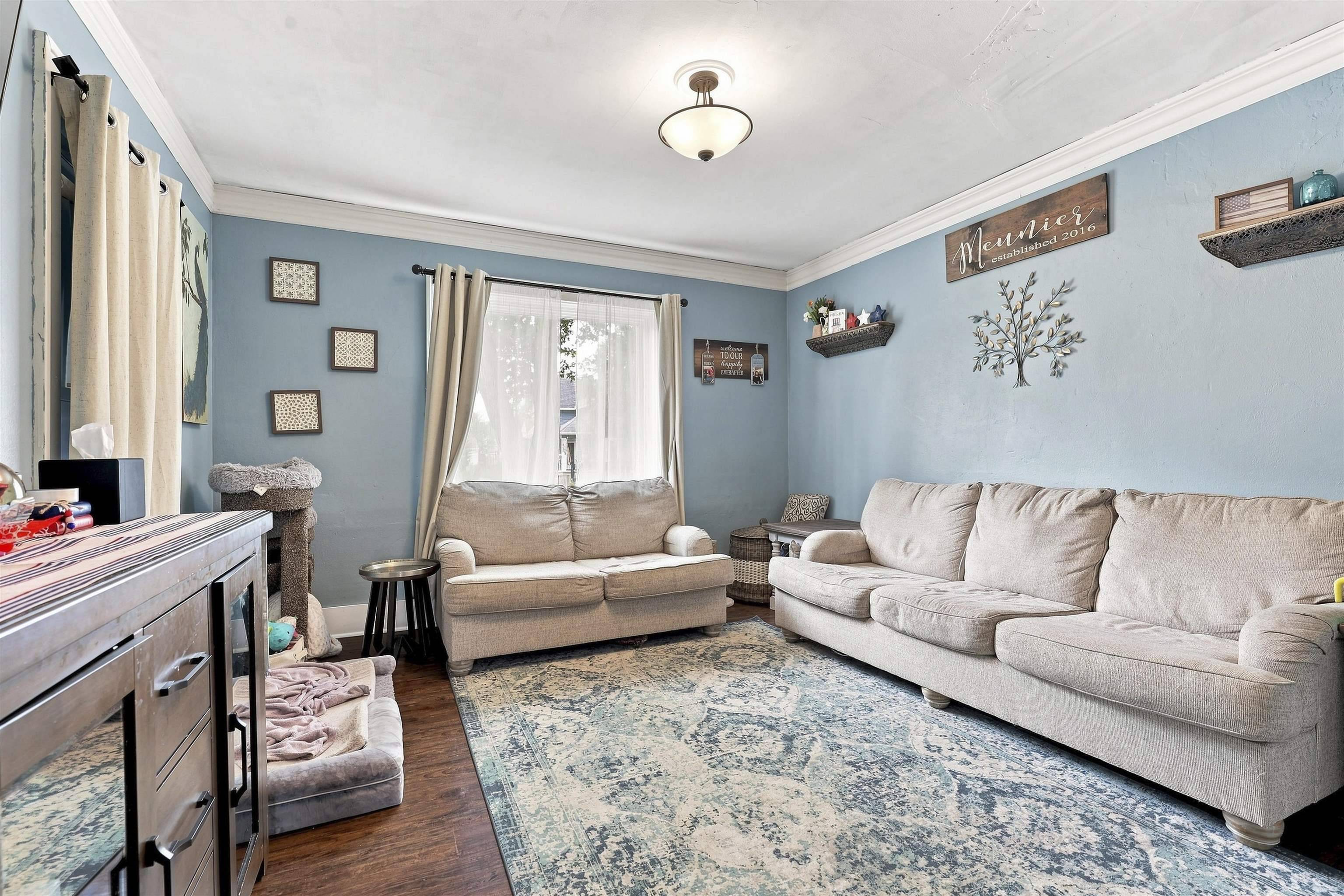 1102 W LAWRENCE ST, Appleton, WI 54914-5249