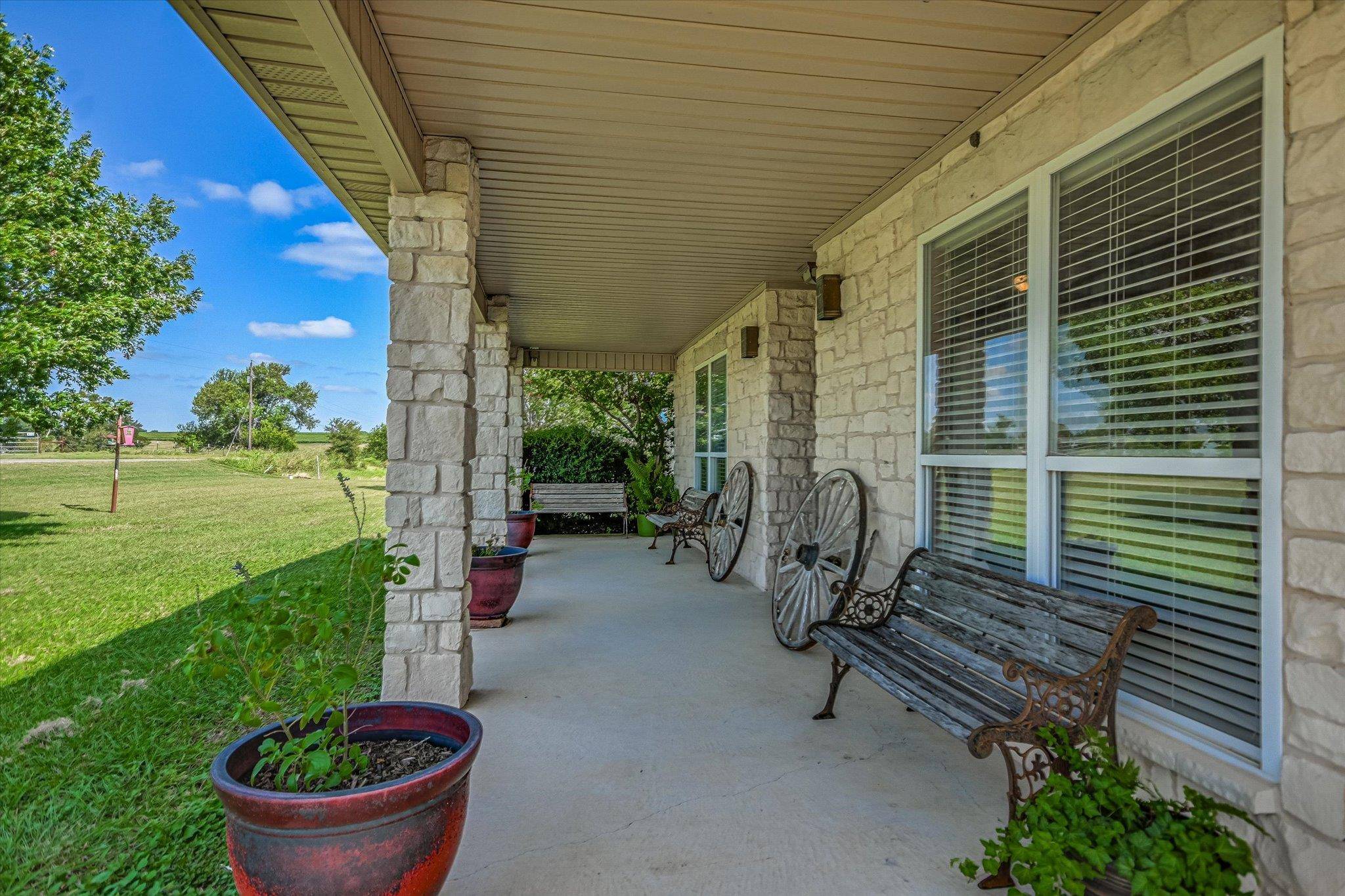 1465 County Road 436, Thrall, TX 76578