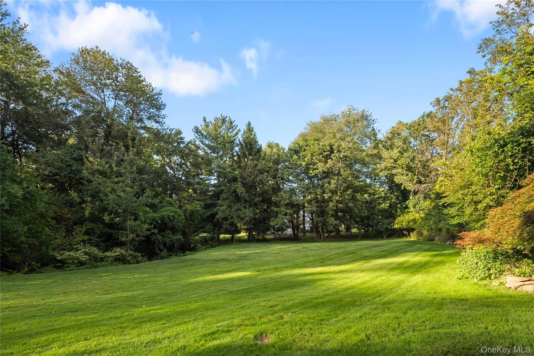 635 S Pascack, Chestnut Ridge, NY 10977