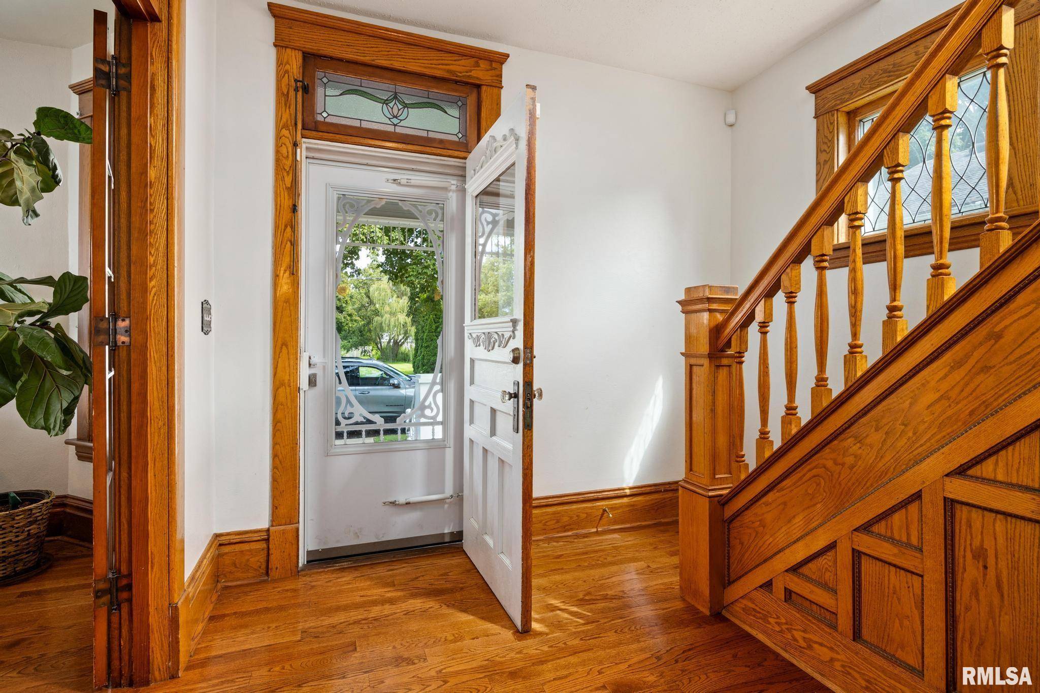 108 N HIGH ST, Washington, IL 61571