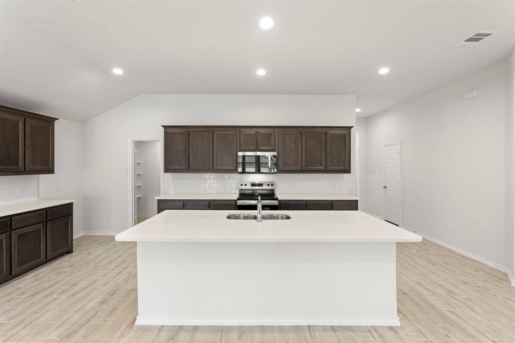 3274 Ribisl Lane, Royse City, TX 75189