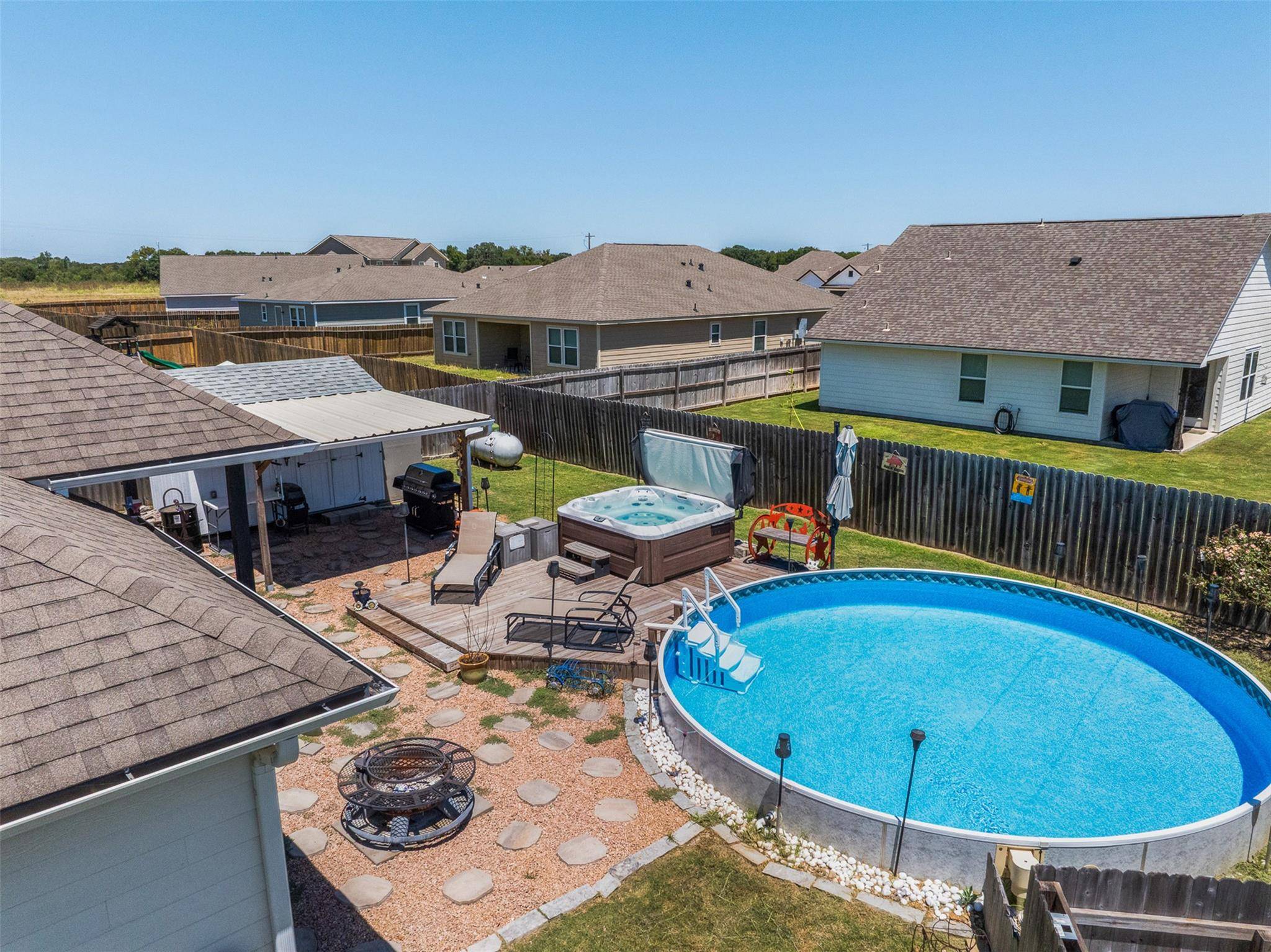 149 Windmill RD, Snook, TX 77879