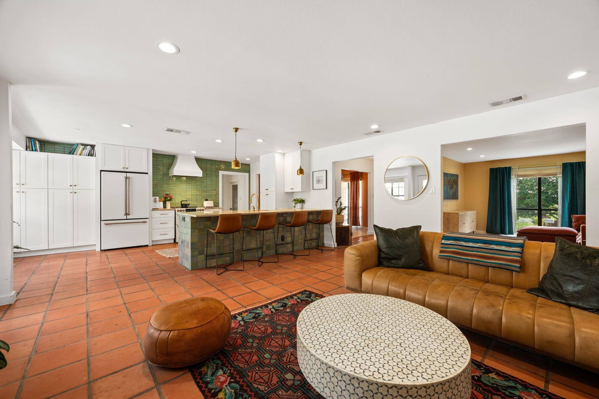 6206 Highland Hills DR, Austin, TX 78731