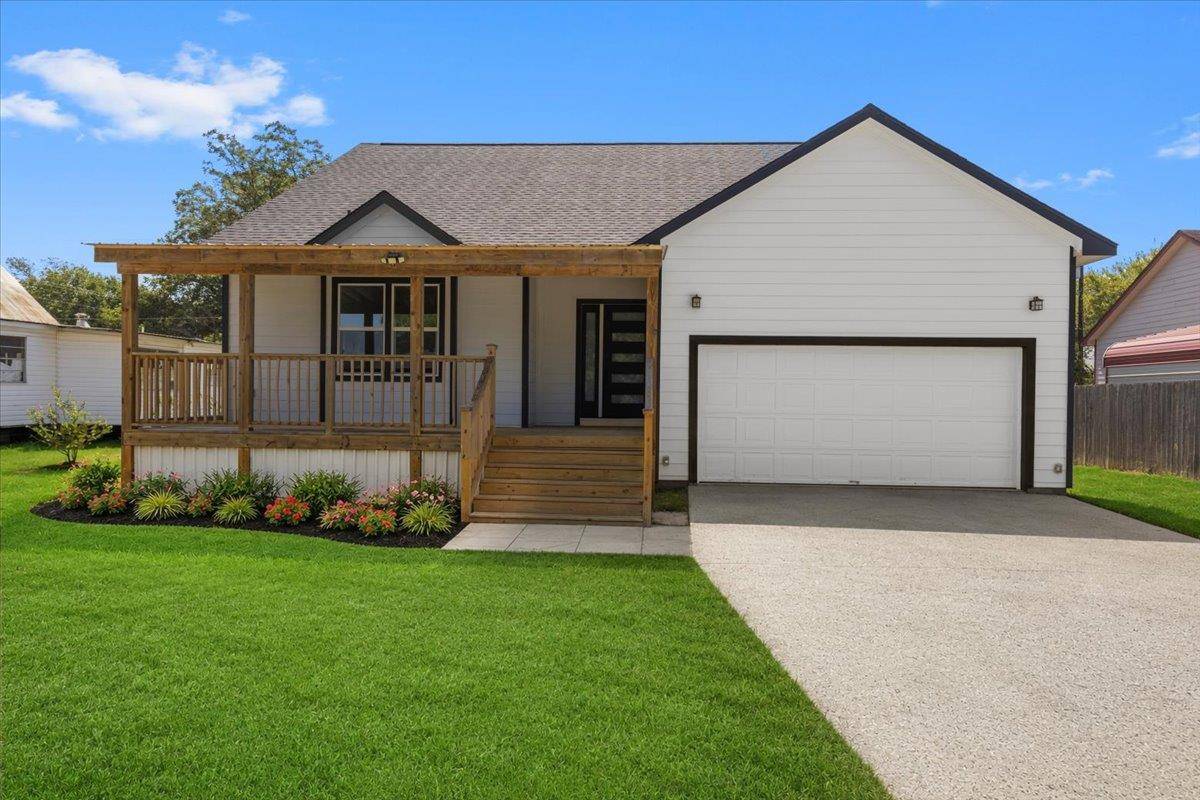Address not disclosed, Smithville, TX 78957