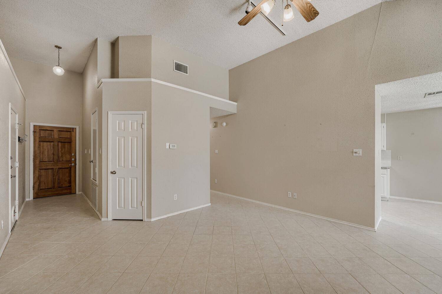 8009 Tantara CT, Austin, TX 78729