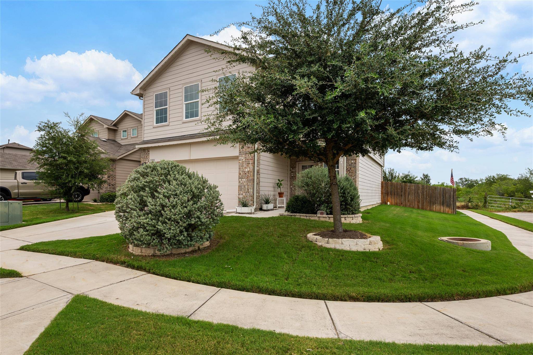 13901 Macquarie DR, Pflugerville, TX 78660