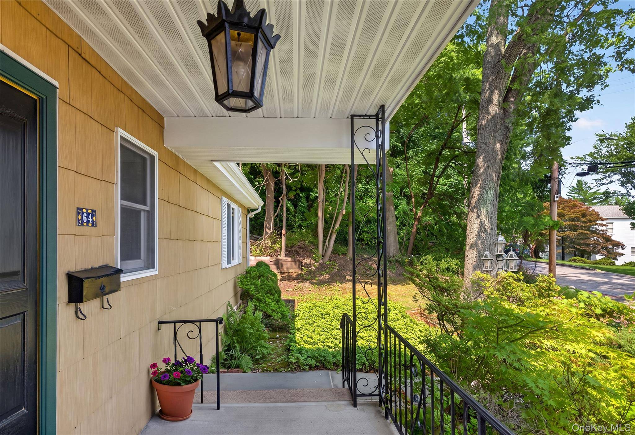 64 Bradley ST, Dobbs Ferry, NY 10522