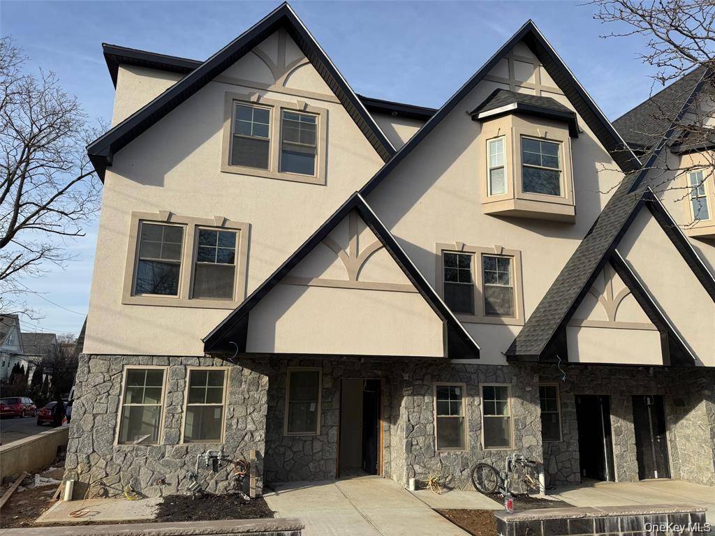 65 W 2nd ST #5, Mount Vernon, NY 10550