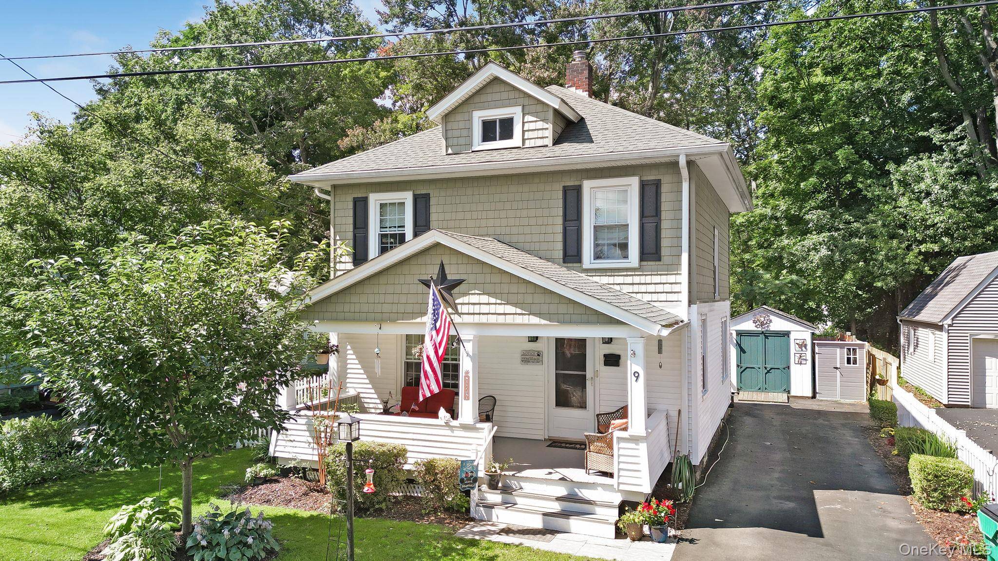 9 Garden ST, Hyde Park, NY 12538