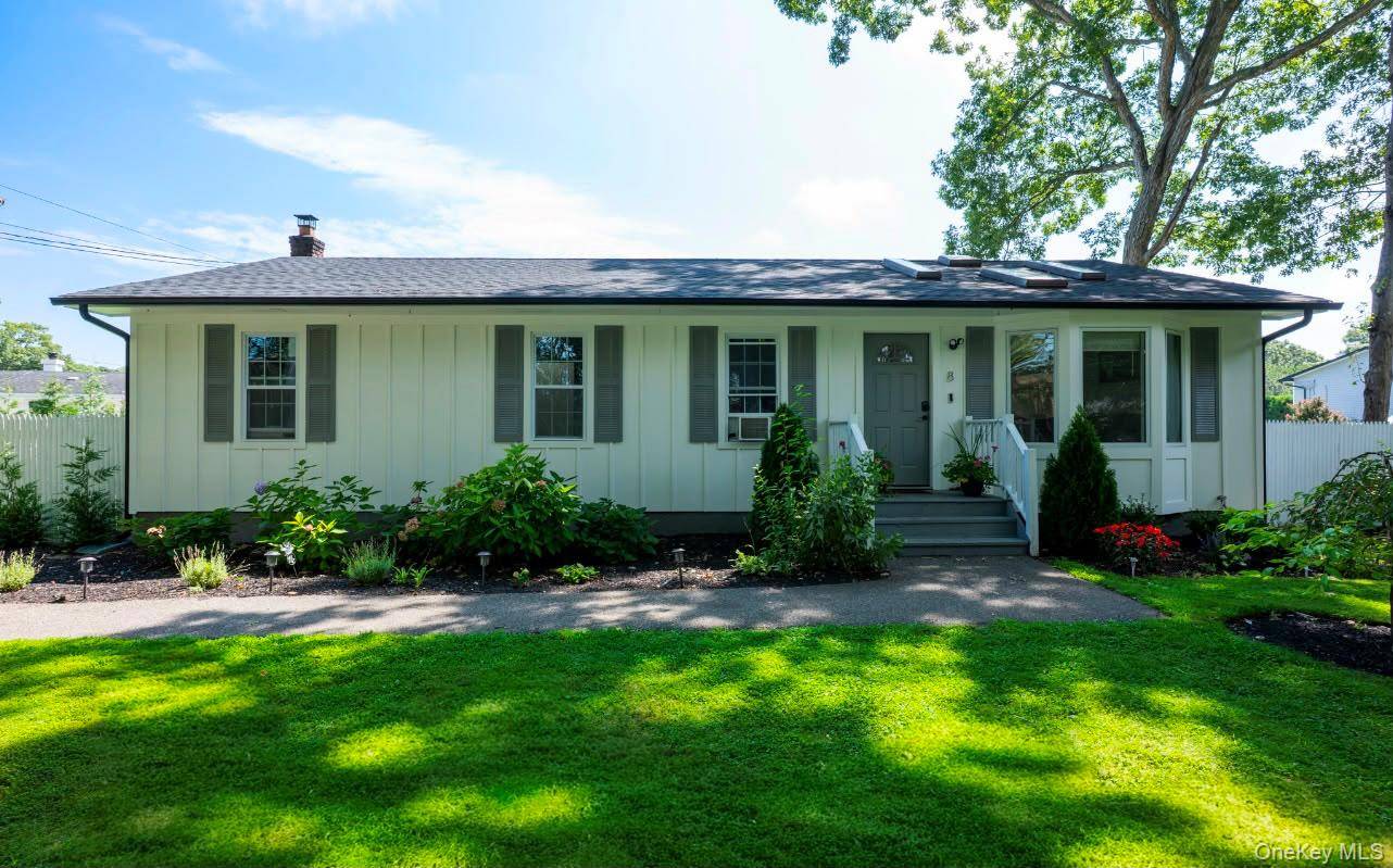 8 Silver RD, Mastic Beach, NY 11951