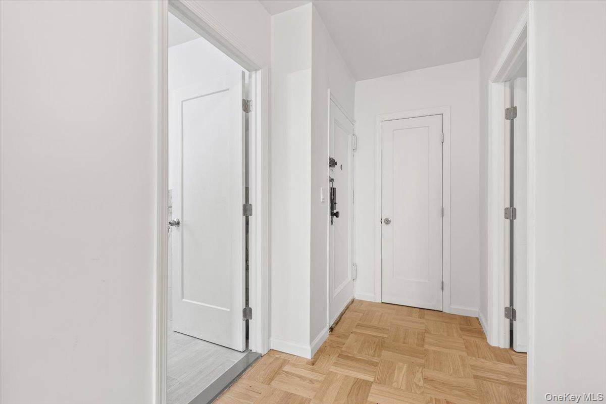 196 Garth #1F, Scarsdale, NY 10583