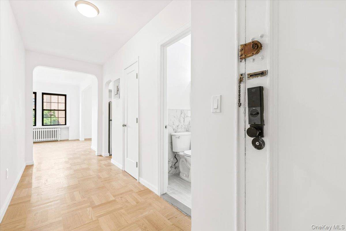 196 Garth #1F, Scarsdale, NY 10583
