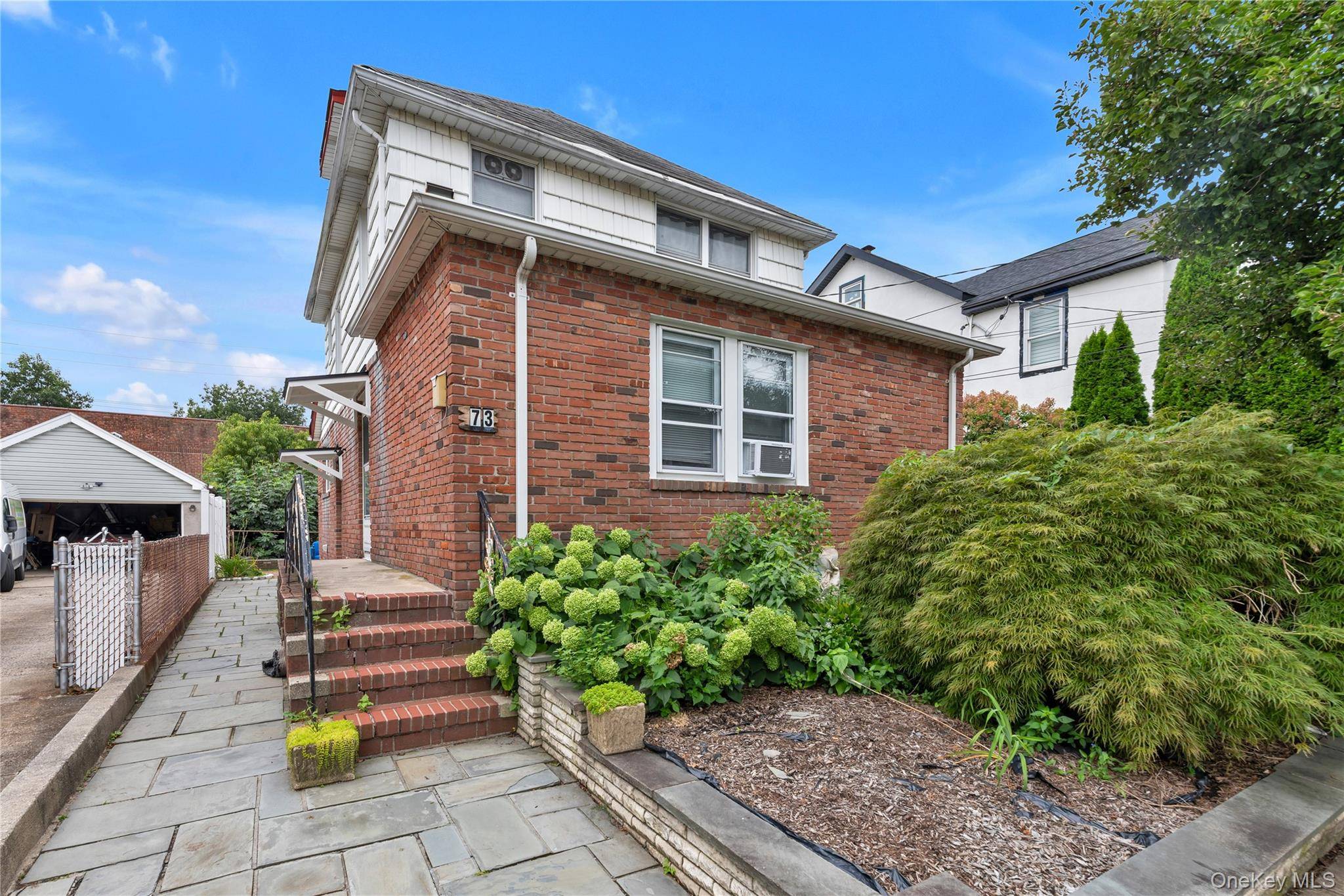 73 Liberty AVE, Mineola, NY 11501