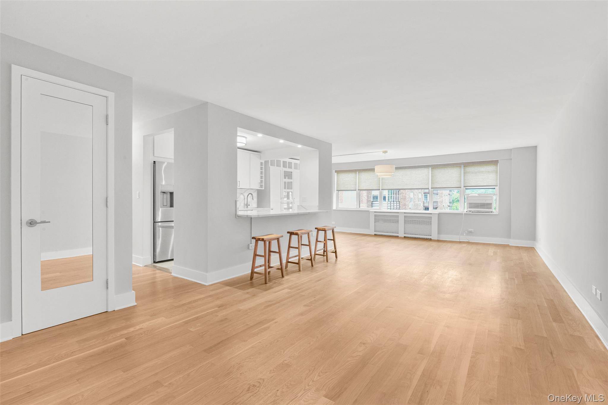 2 Washington SQ #3E, Larchmont, NY 10538