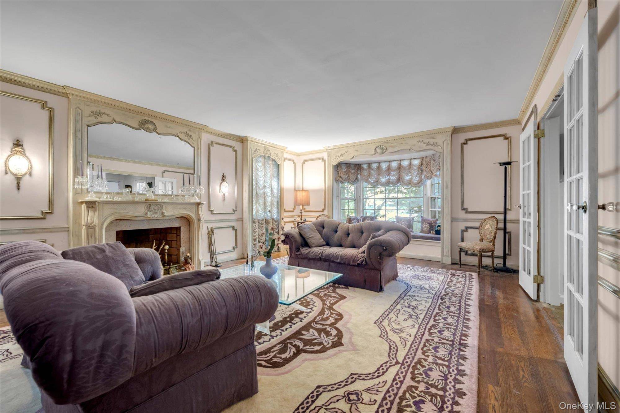 1559 Pebble LN, Hewlett, NY 11557