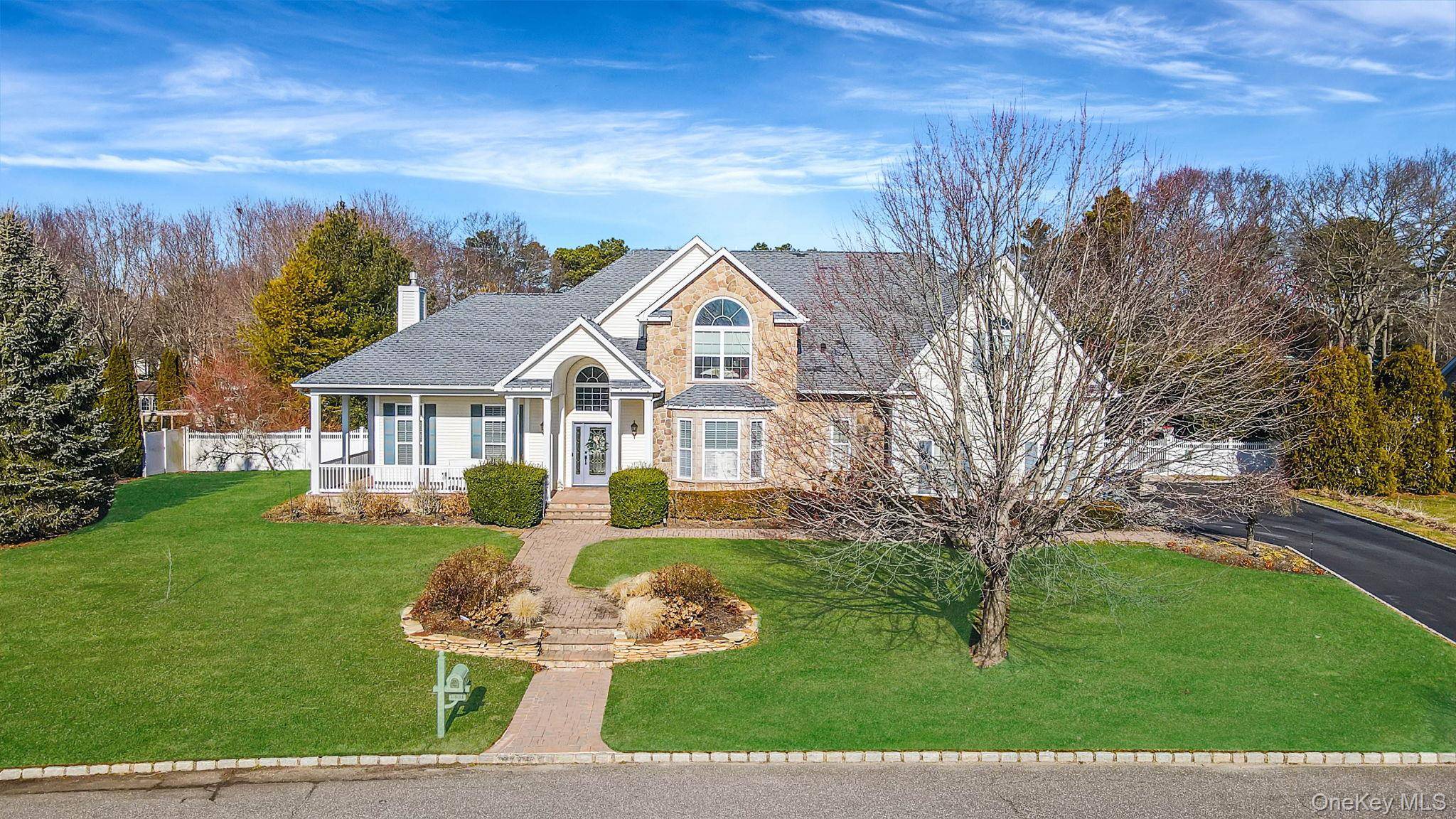 3 Crossfield CT, Shoreham, NY 11786