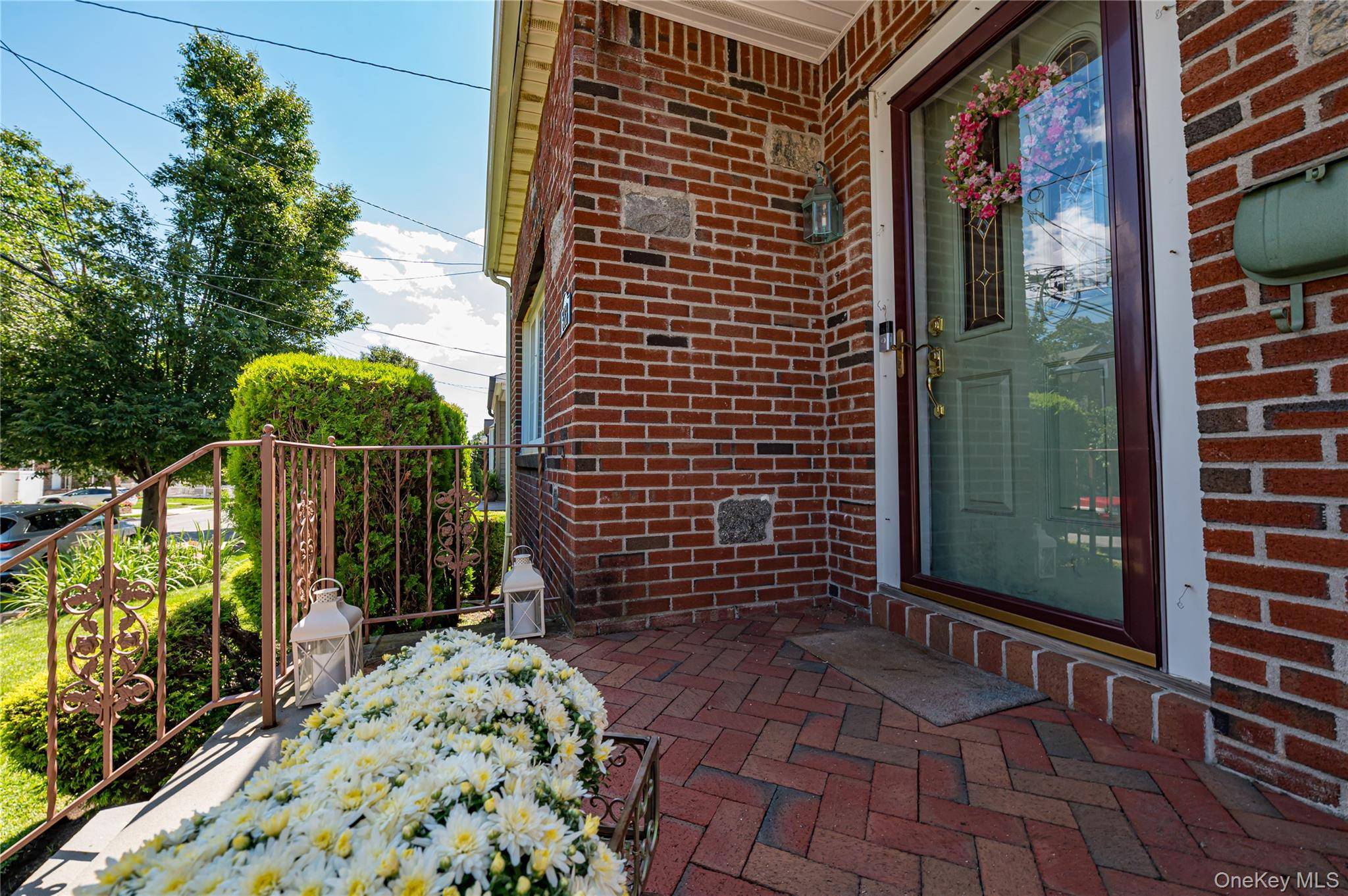 533 Marcellus RD, Williston Park, NY 11596