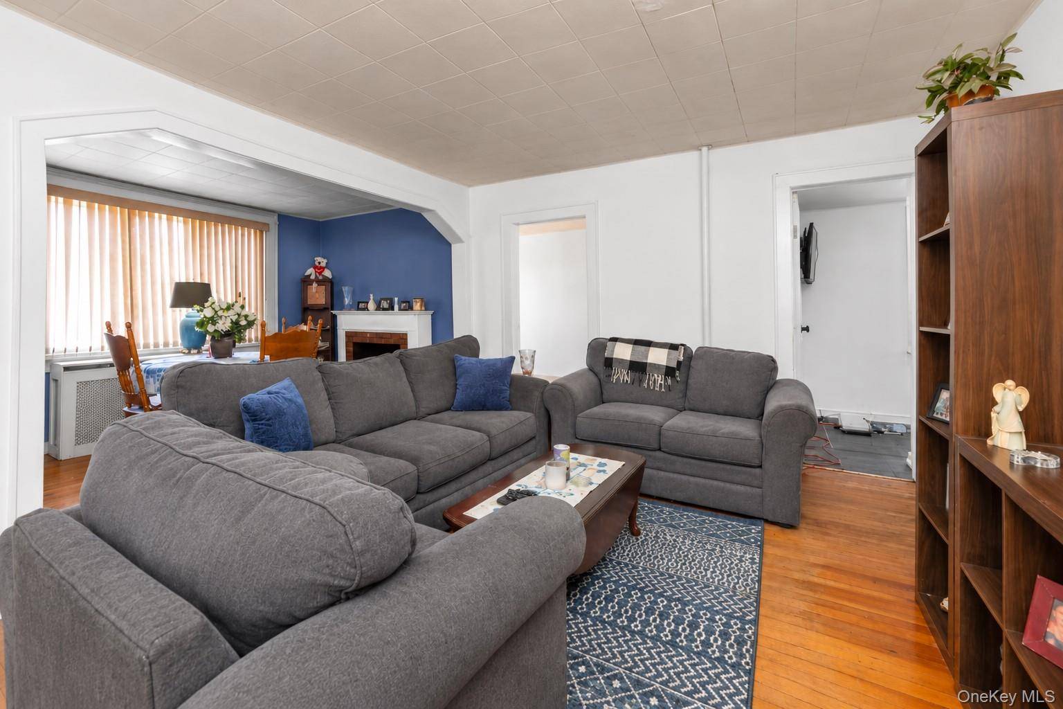 464 Stratford RD, South Hempstead, NY 11550