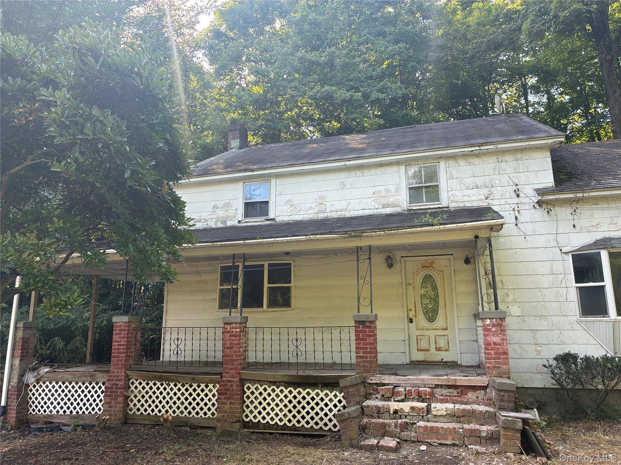 25 John Shults RD, Saugerties, NY 12477