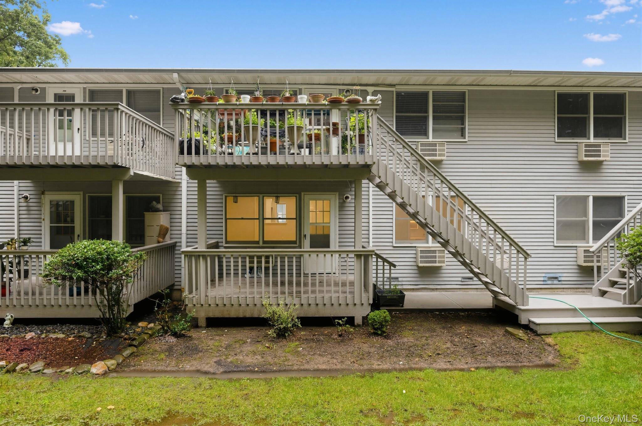 292 Hubert Humphrey DR, Spring Valley, NY 10977