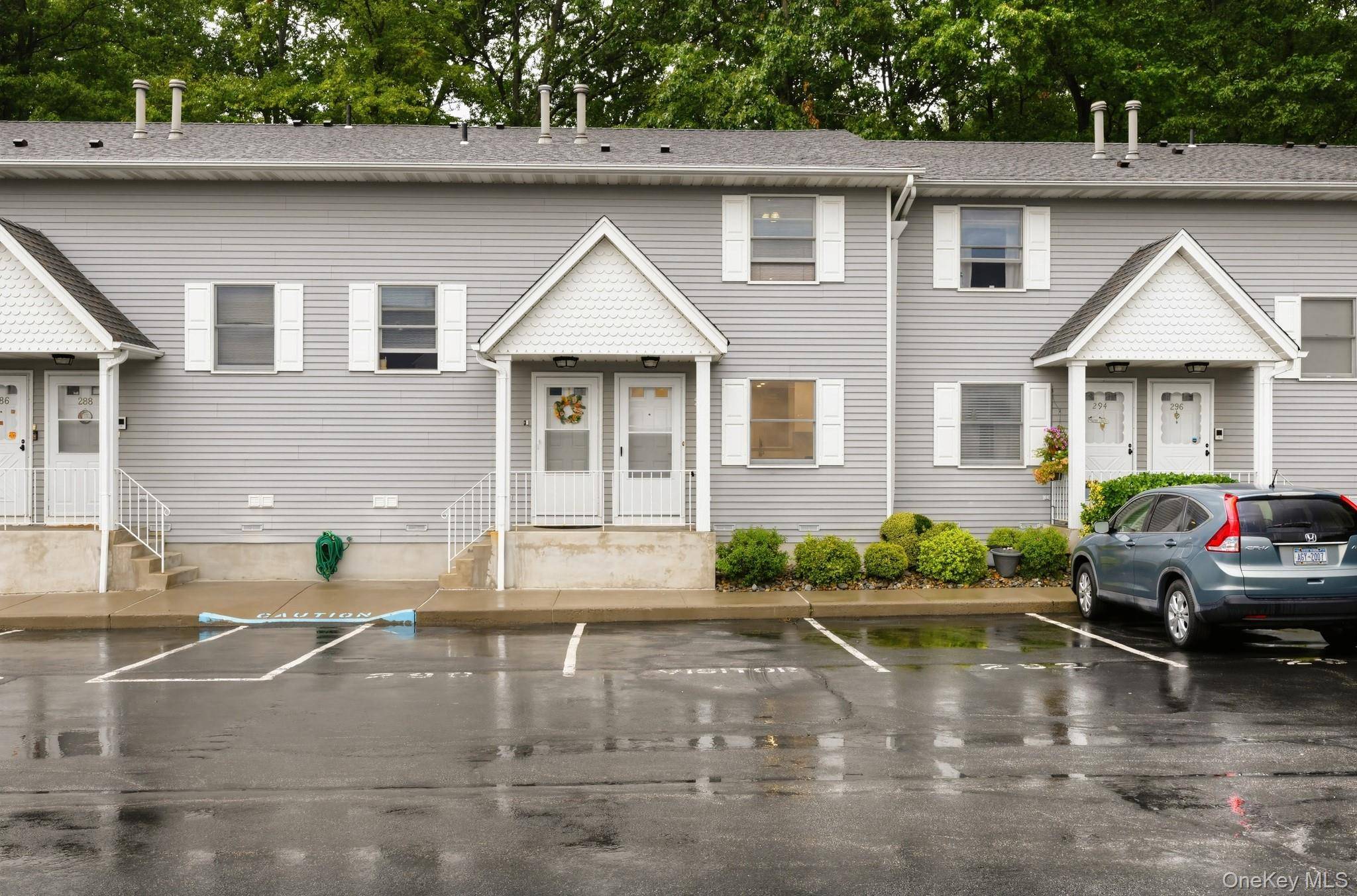 292 Hubert Humphrey DR, Spring Valley, NY 10977