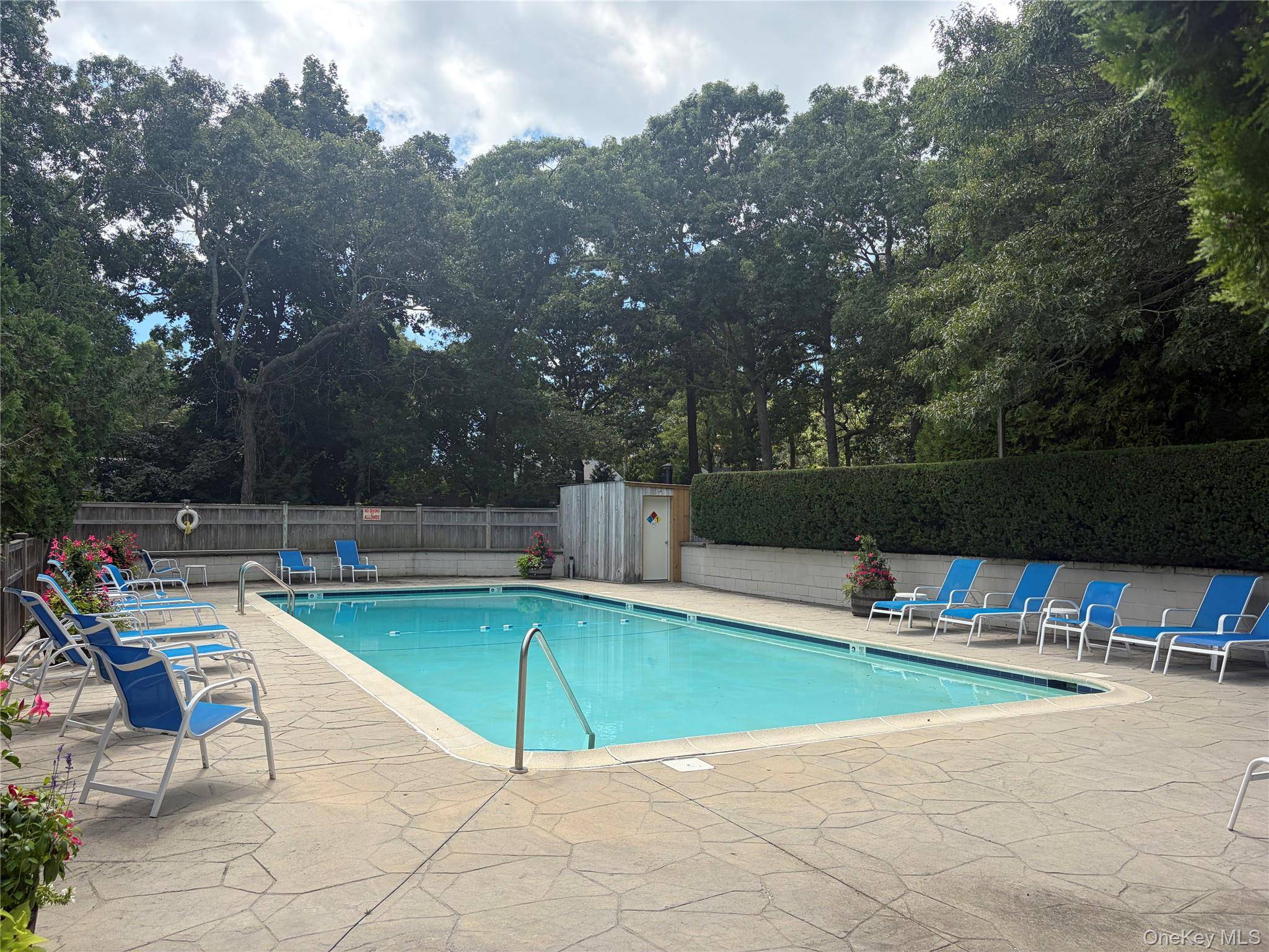 90 Springville RD #Unit 10, Hampton Bays, NY 11946