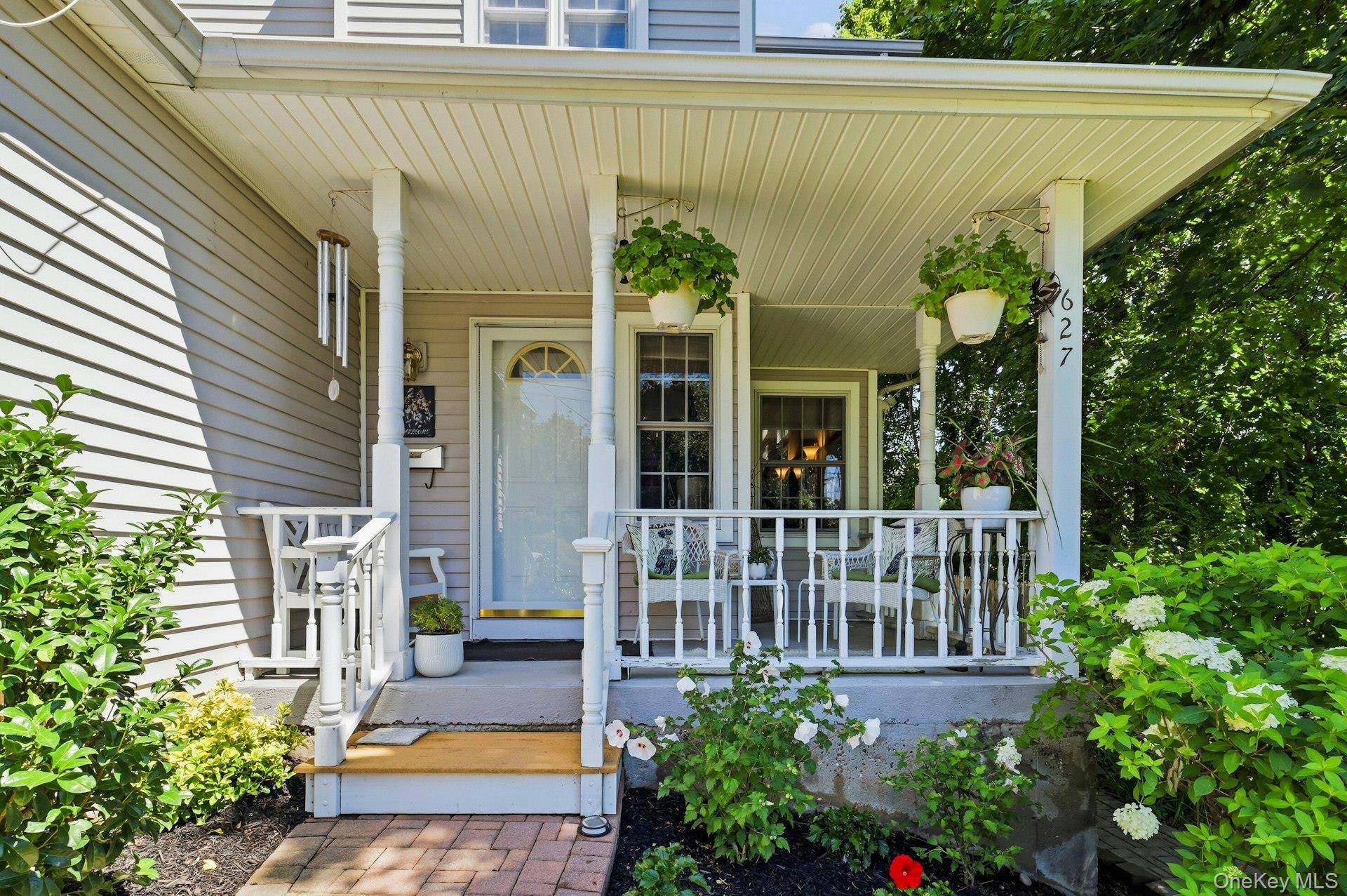 627 Main ST, Northport, NY 11768