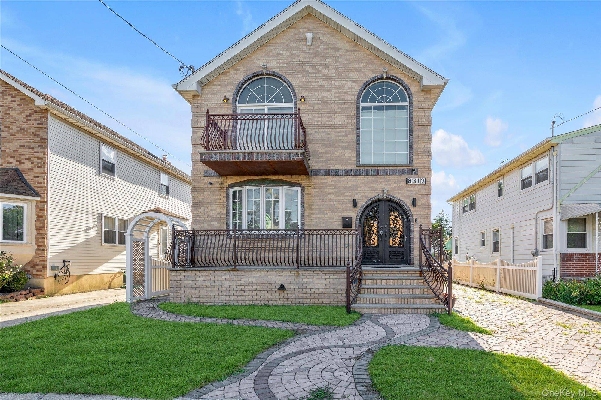 83-12 249th ST, Bellerose, NY 11426