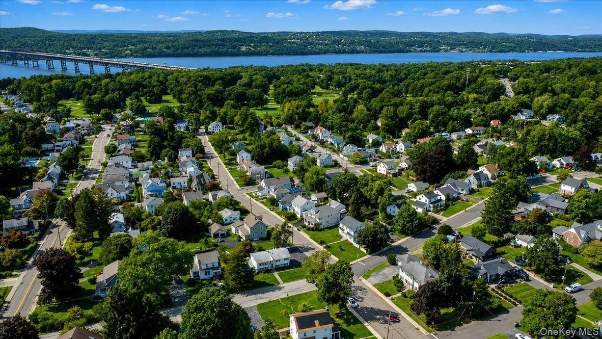 35 Orchard PL, Beacon, NY 12508