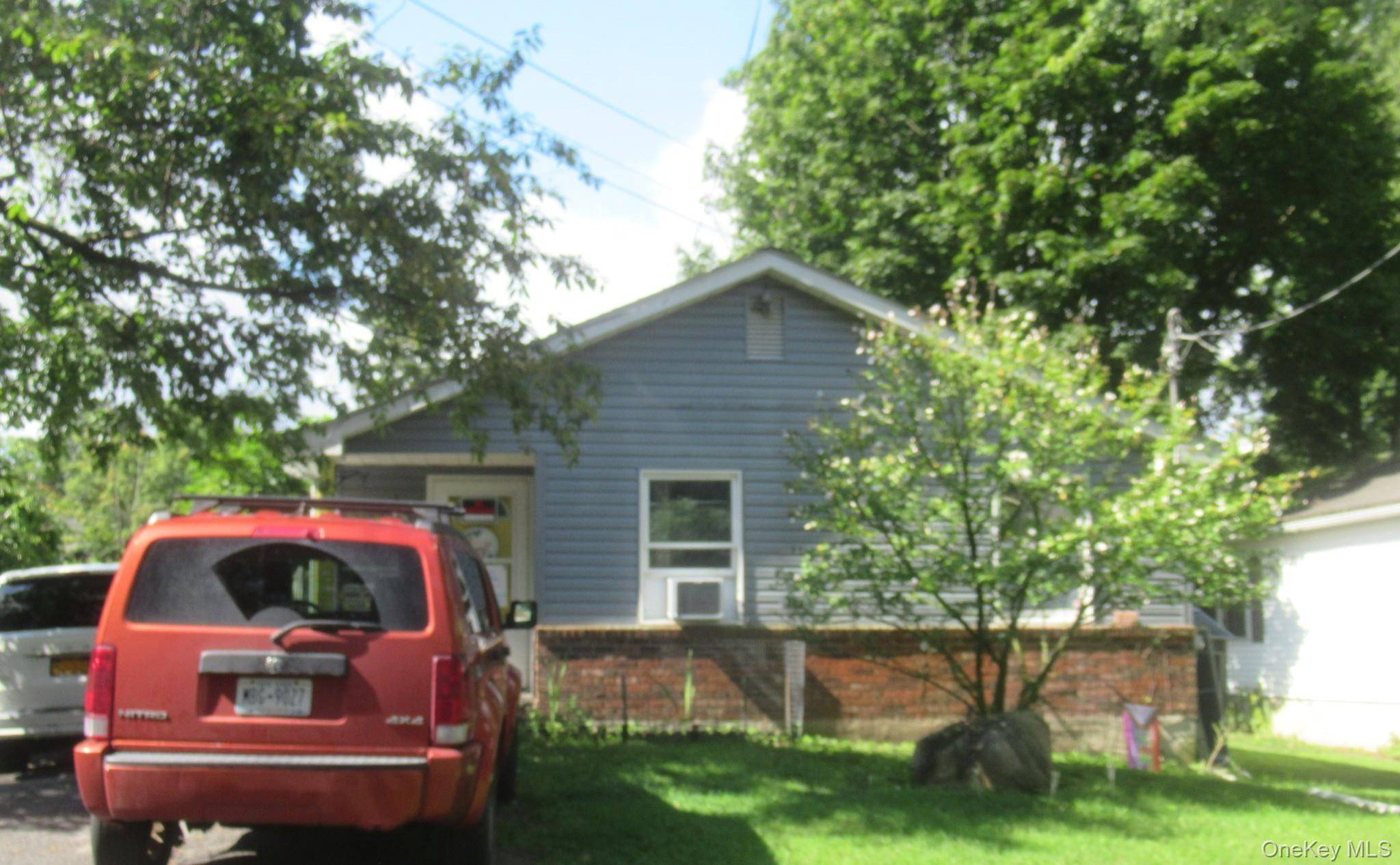 41 Clinton ST, Middletown, NY 10940