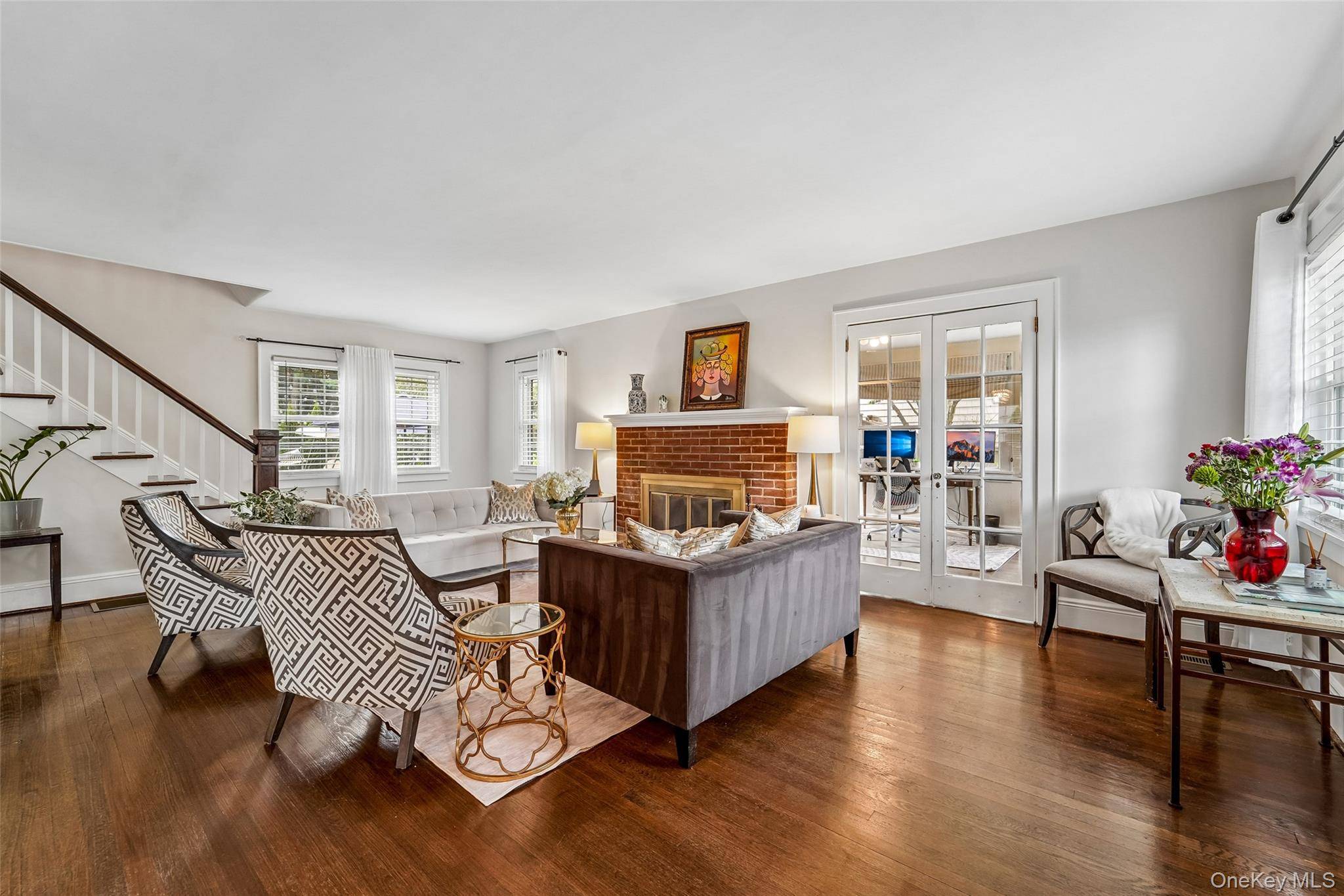 7 Parkview CT, White Plains, NY 10603