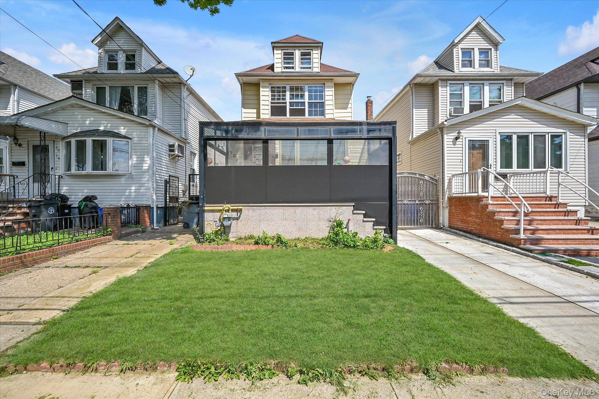 8023 169th ST, Hillcrest (queens), NY 11432