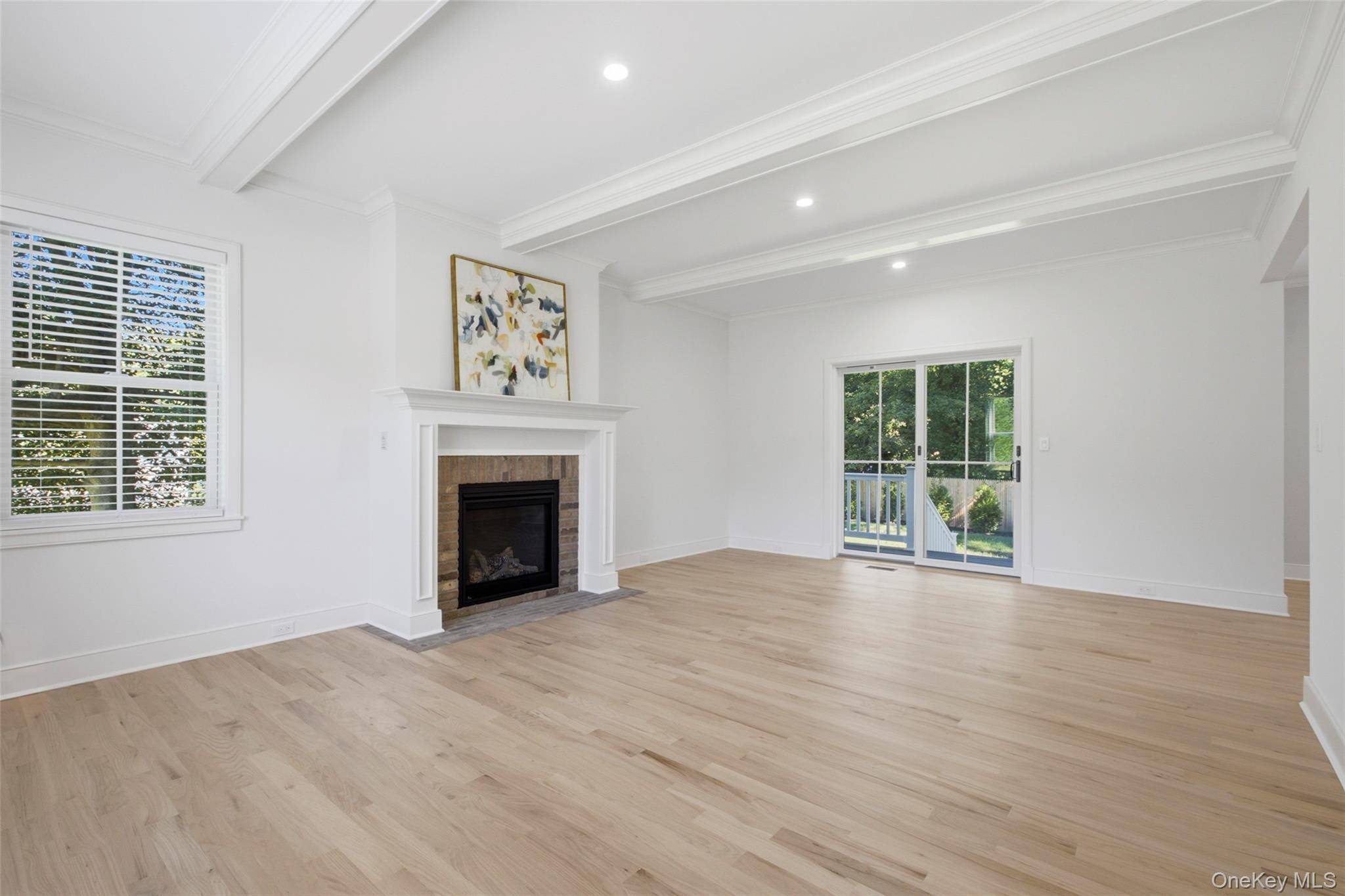 11 Park ST, East Setauket, NY 11733