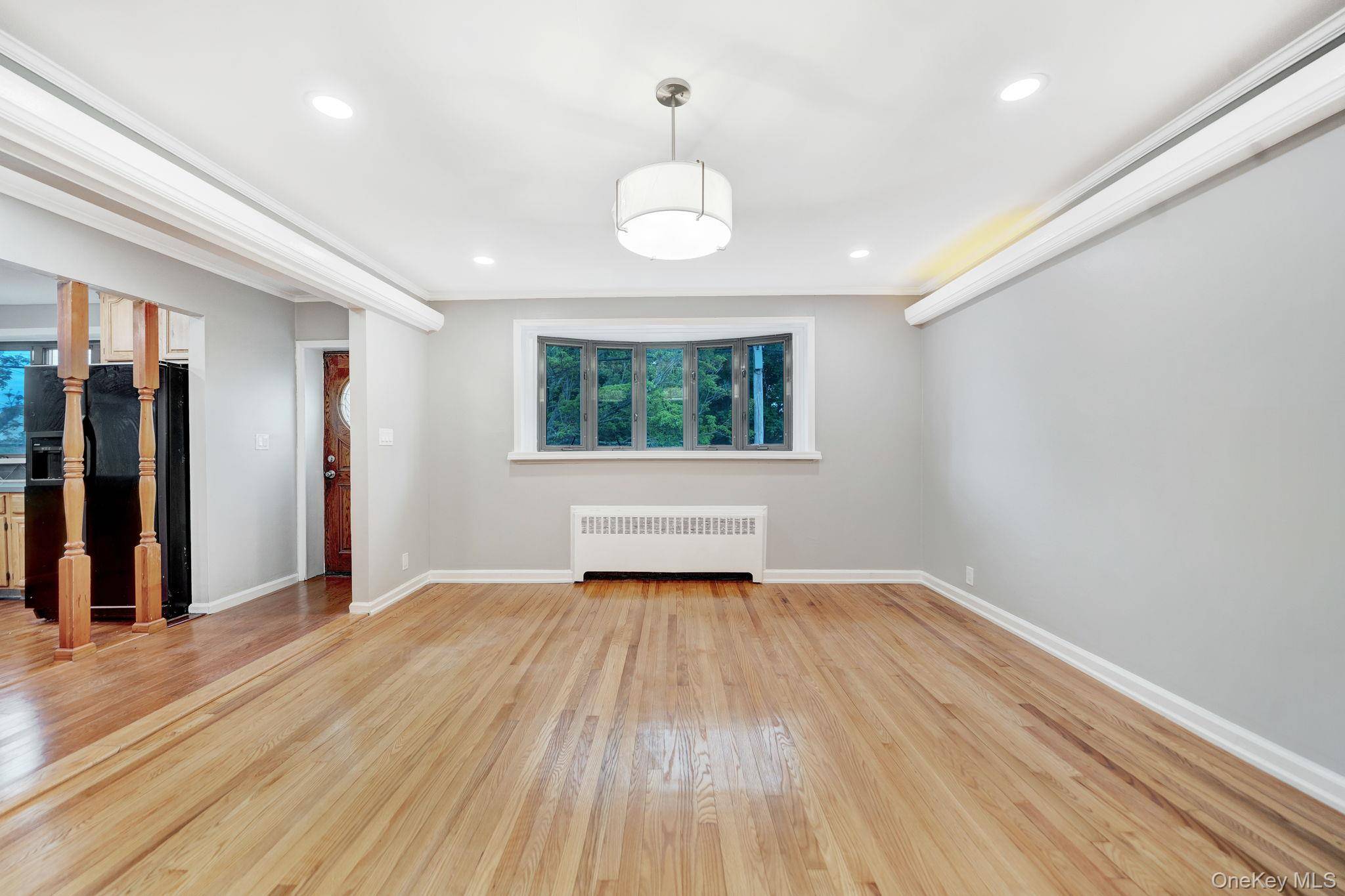 634 Leonard AVE, Uniondale, NY 11553