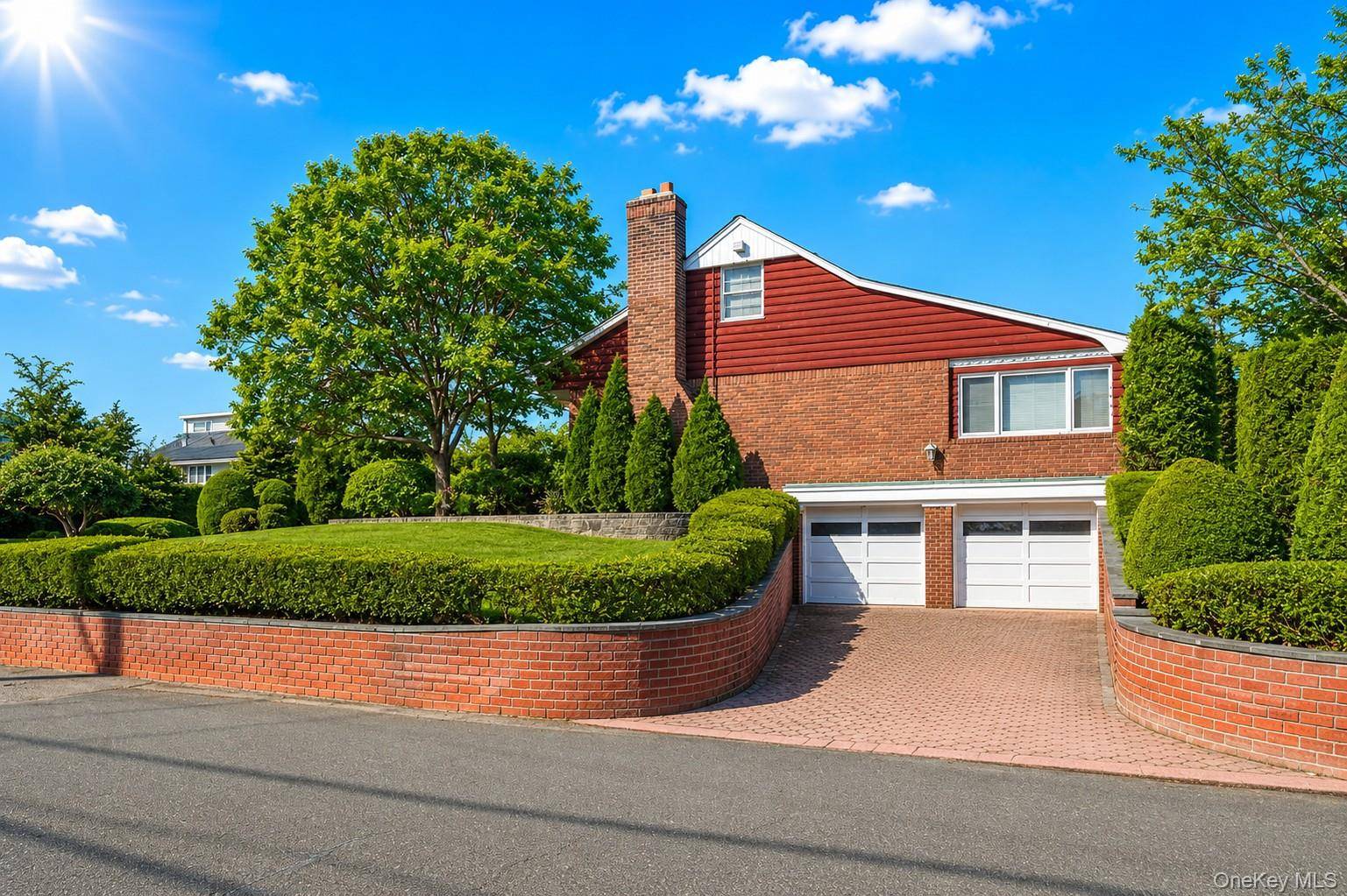 27-17 216th ST, Bayside, NY 11360