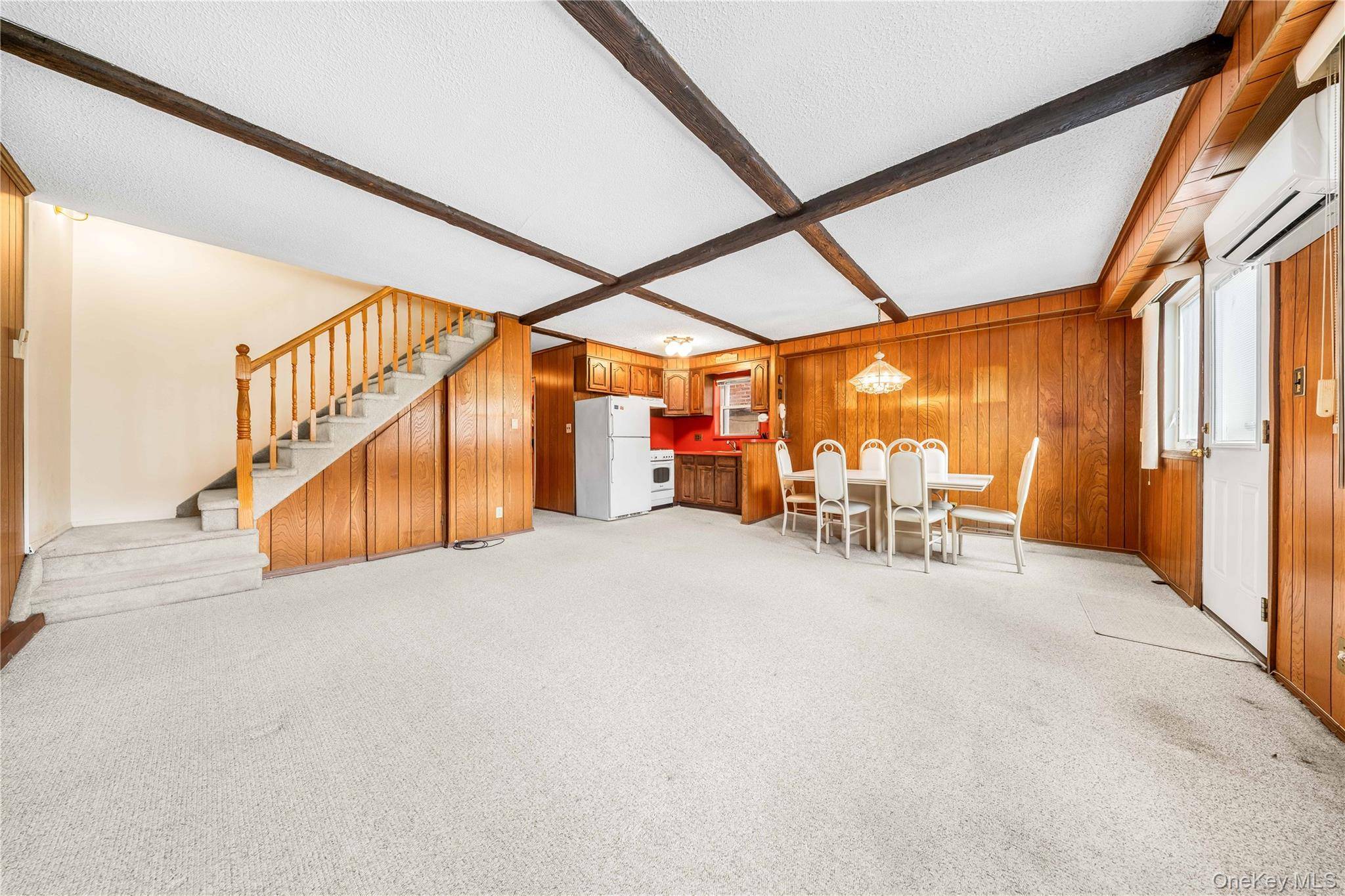 2031 36th ST, Astoria, NY 11105