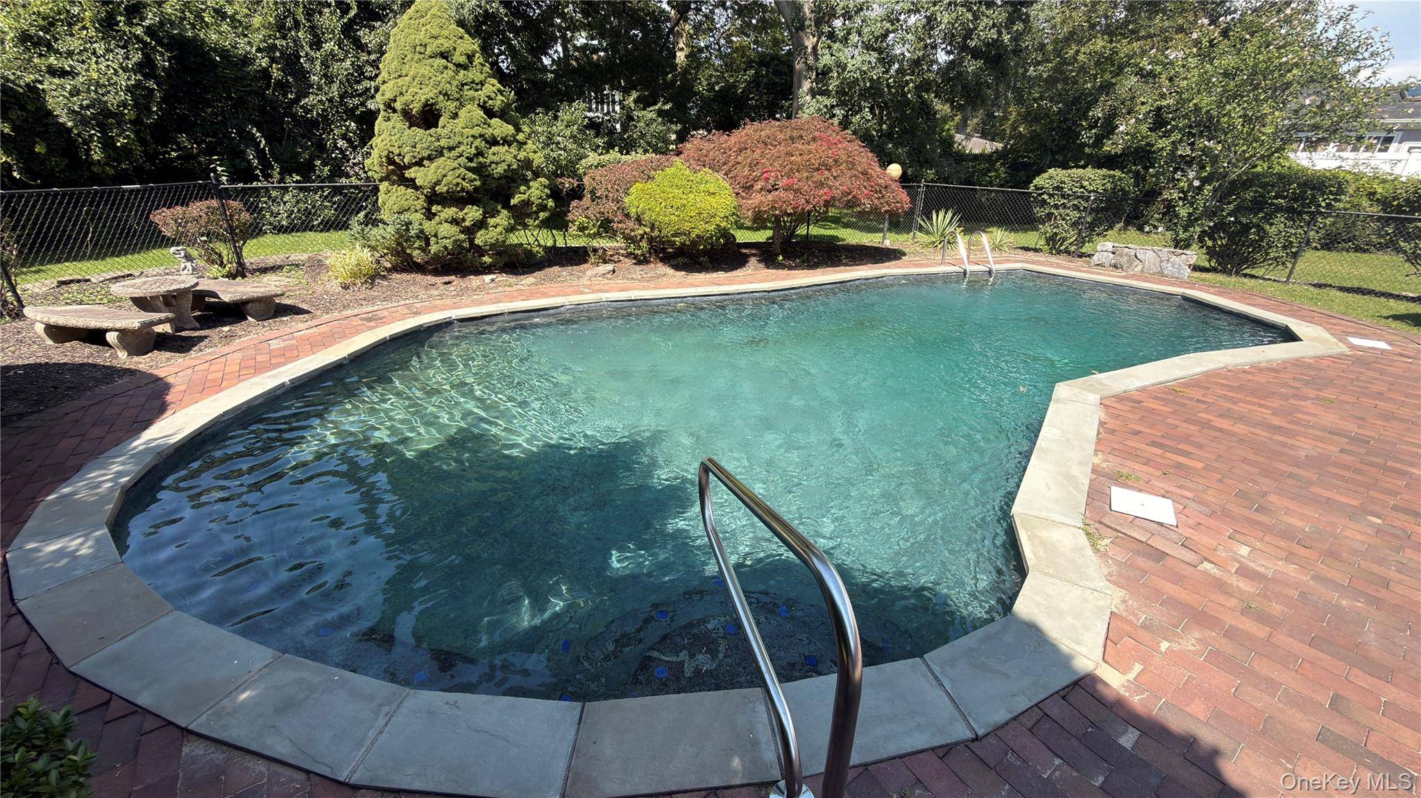 128 Rocky Point Landing RD, Rocky Point, NY 11778
