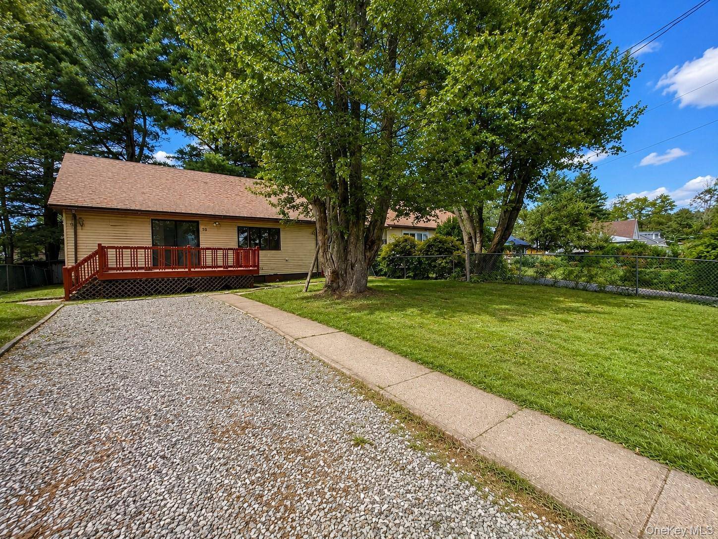 55 Hasbrouck A RD, Hurleyville, NY 12747