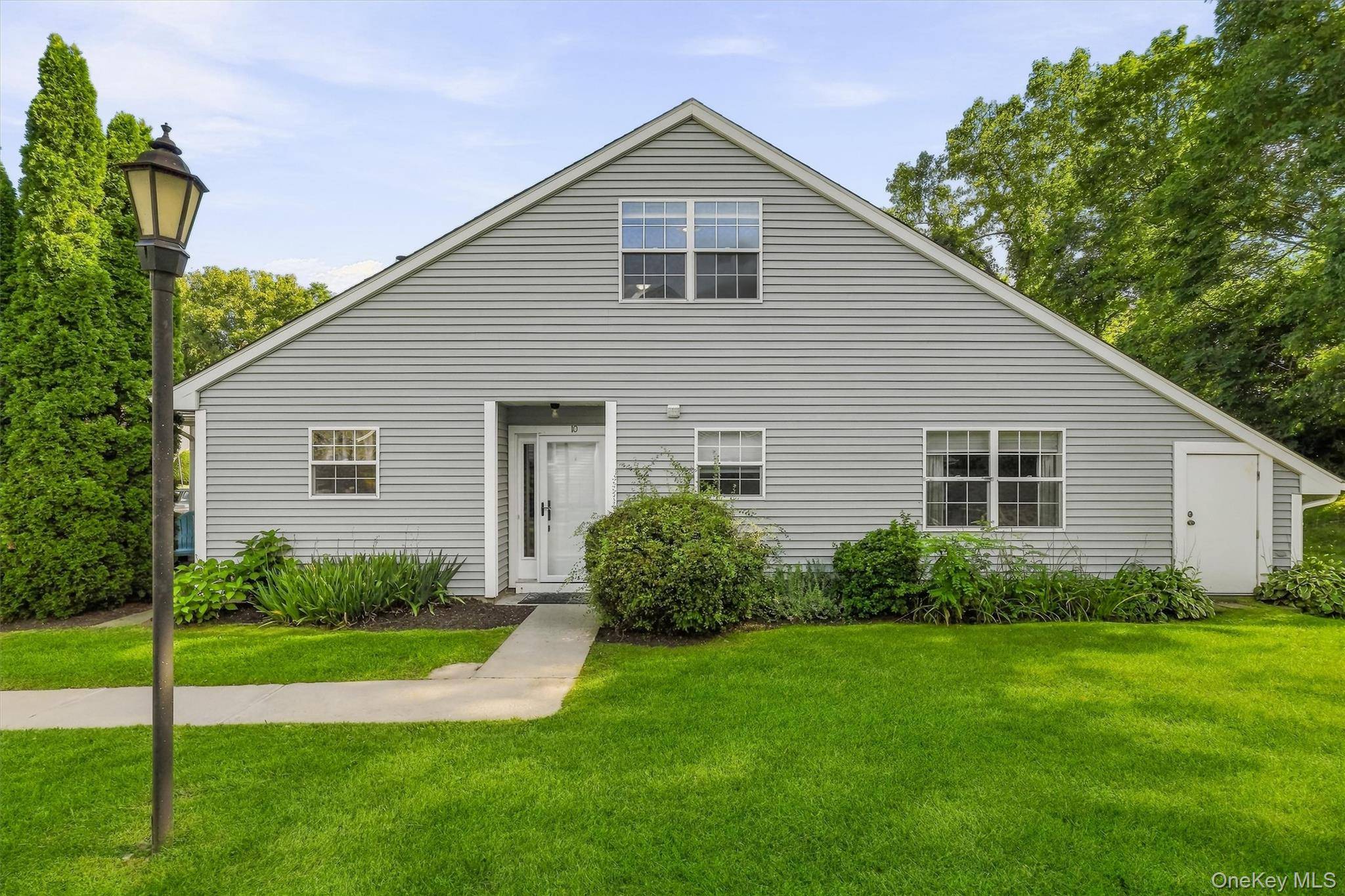 10 Evergreen WAY, Pawling, NY 12564