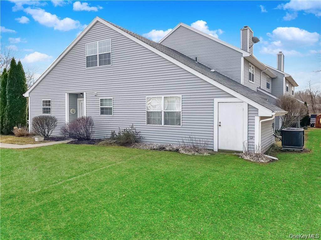 10 Evergreen WAY, Pawling, NY 12564