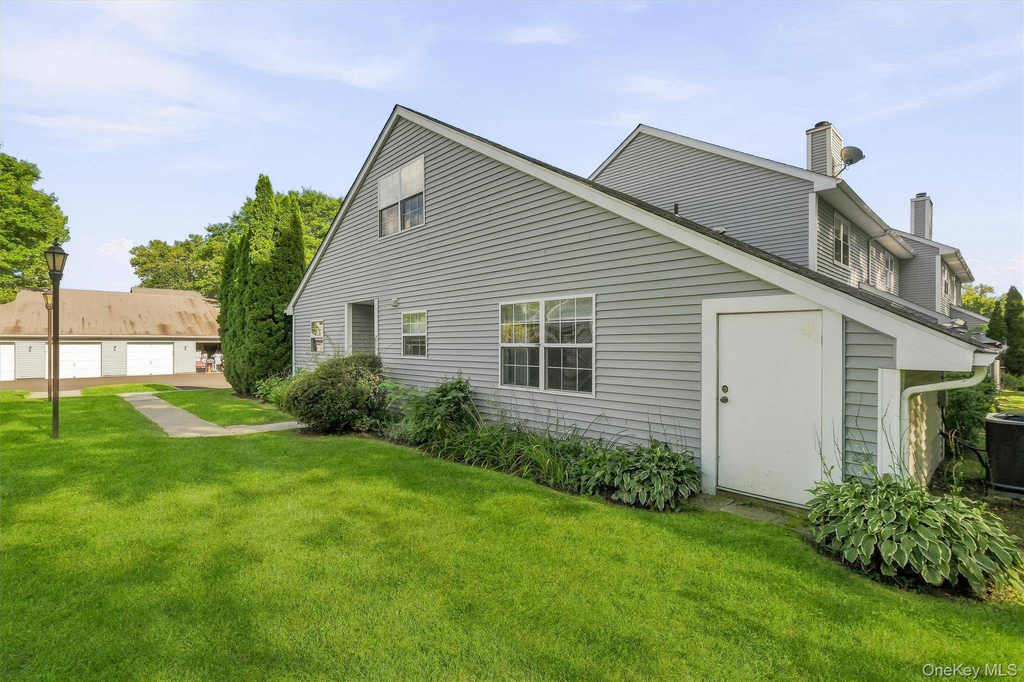 10 Evergreen WAY, Pawling, NY 12564