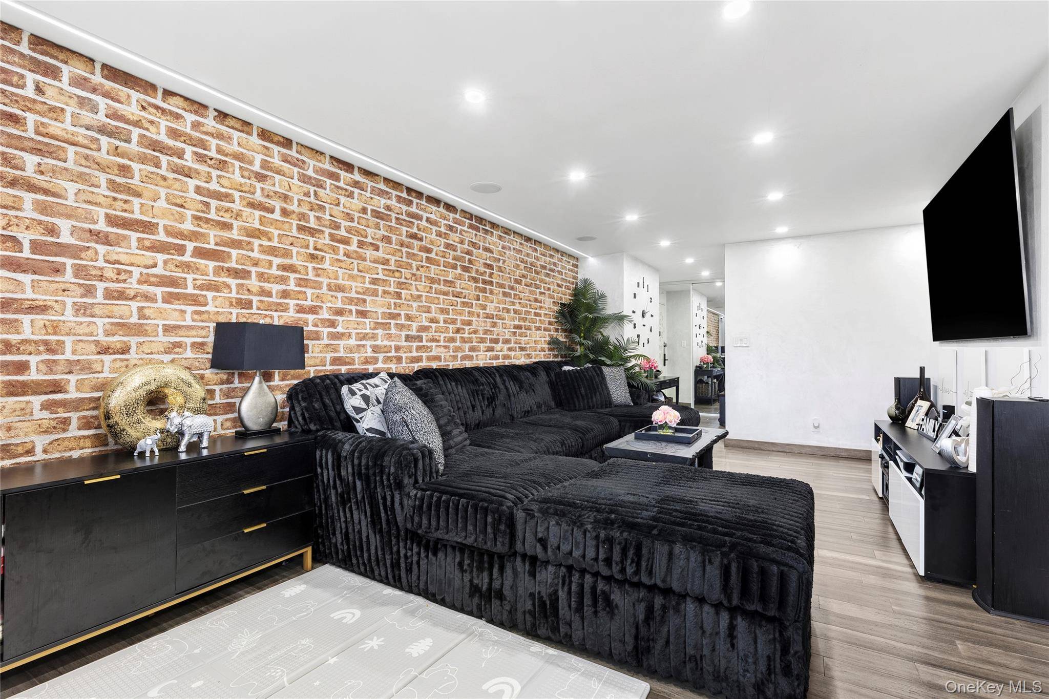 8611 151st AVE #5E, Howard Beach, NY 11414