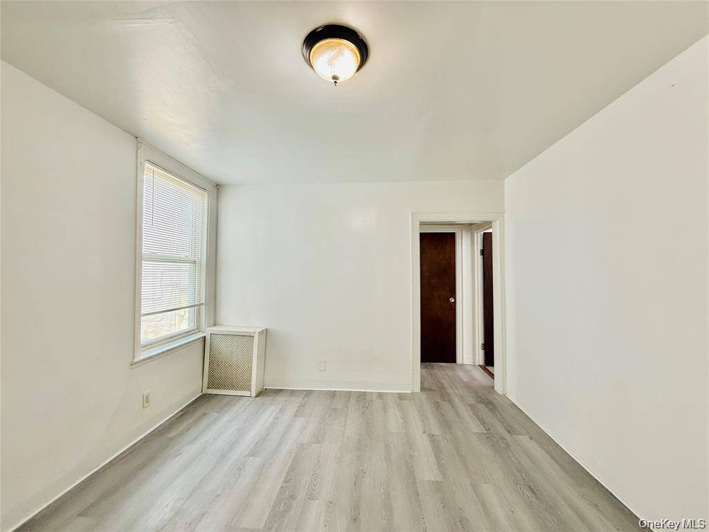 1823 Radcliff AVE, Bronx, NY 10462
