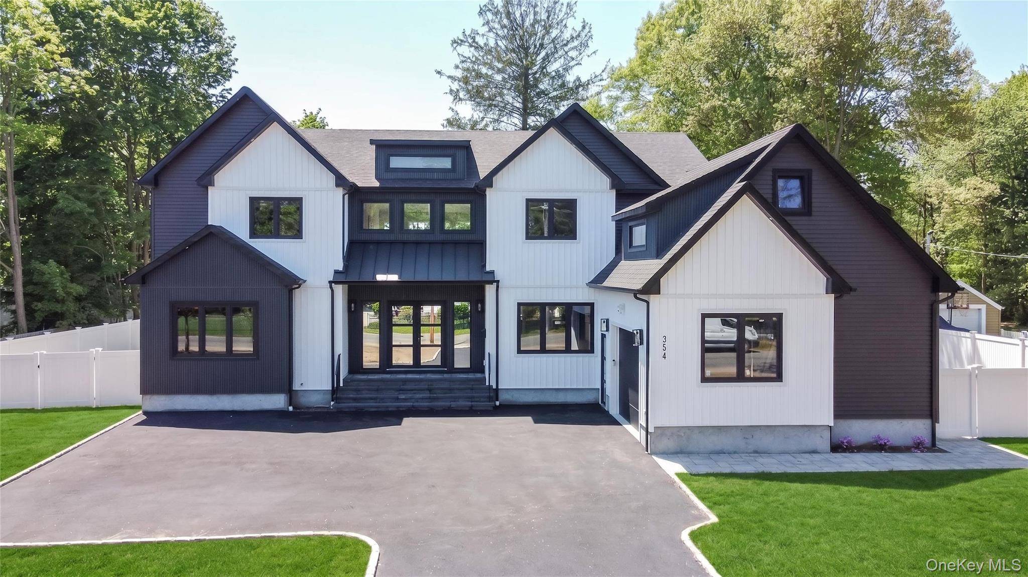 364 Old Farmingdale RD, West Babylon, NY 11704