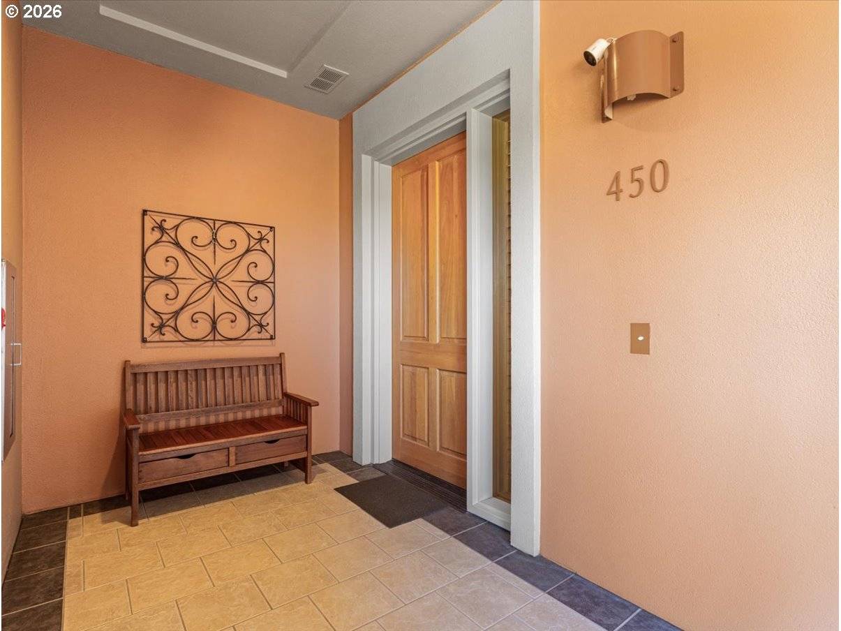 2015 SE COLUMBIA RIVER DR #450, Vancouver, WA 98661
