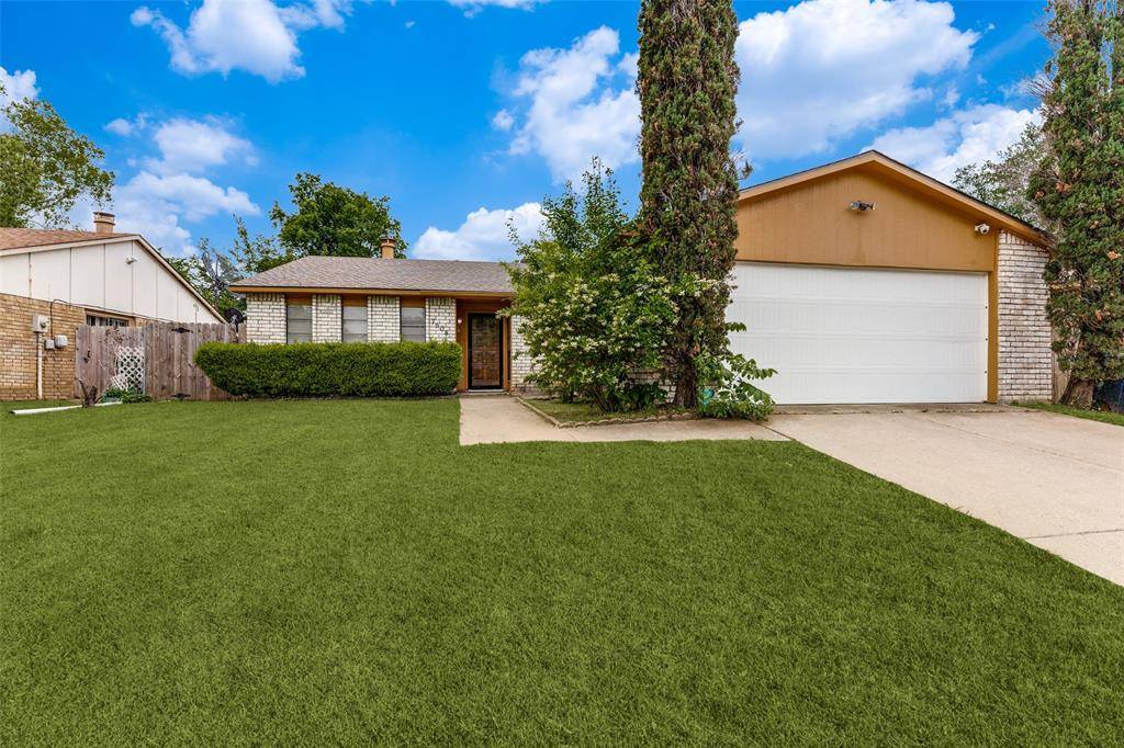 7504 Portman Avenue, Fort Worth, TX 76112