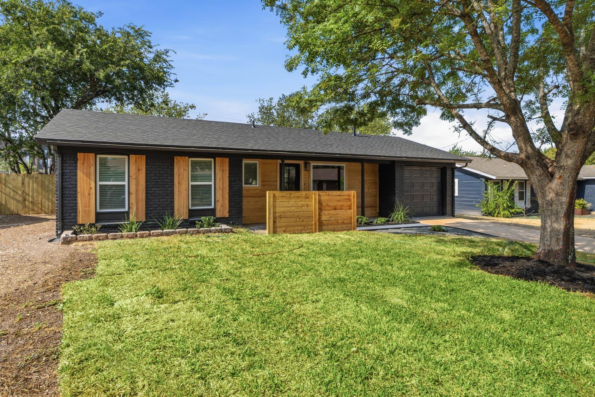 6705 Esther DR, Austin, TX 78752