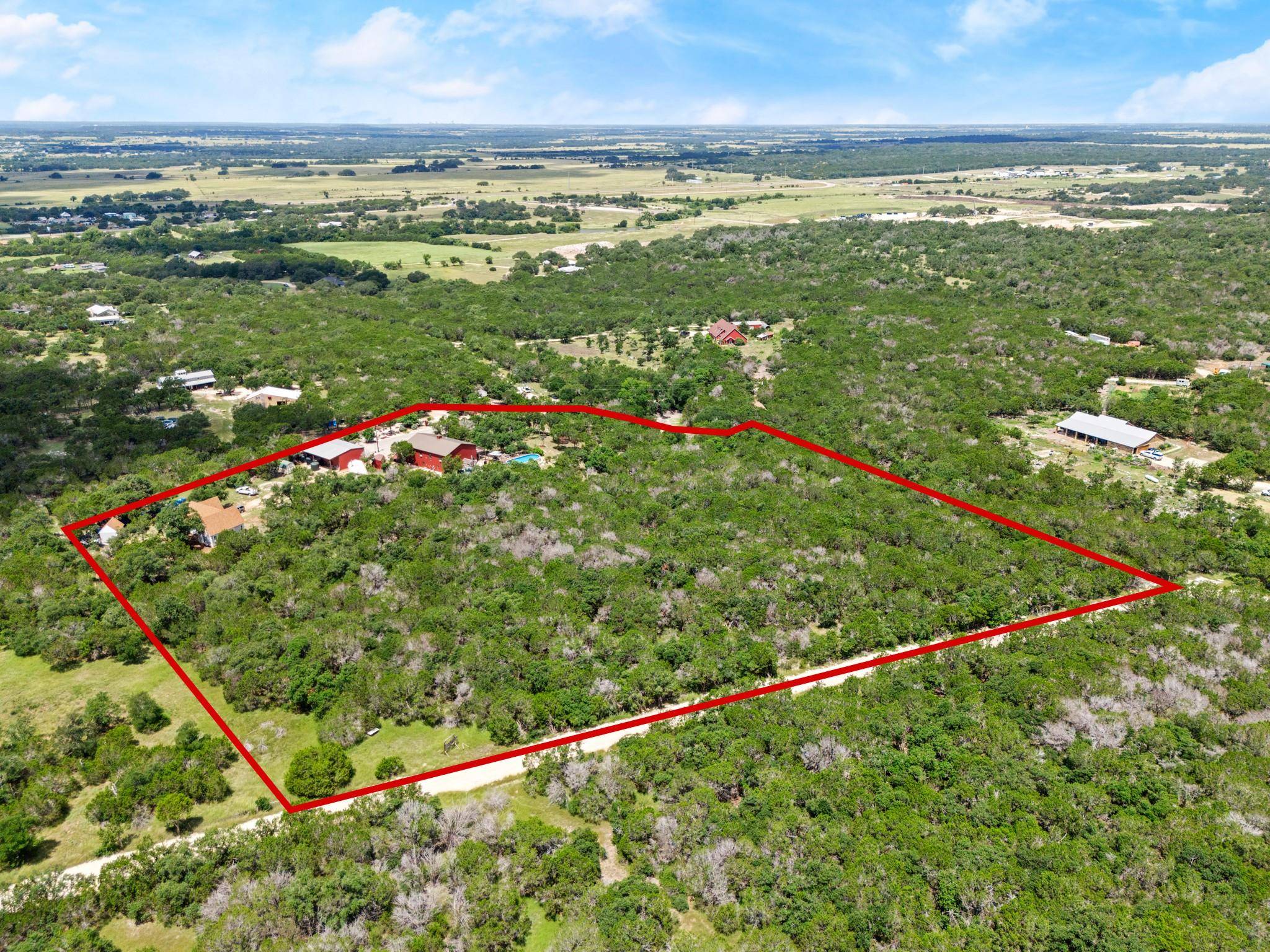 320 Pecan 3, Florence, TX 76527