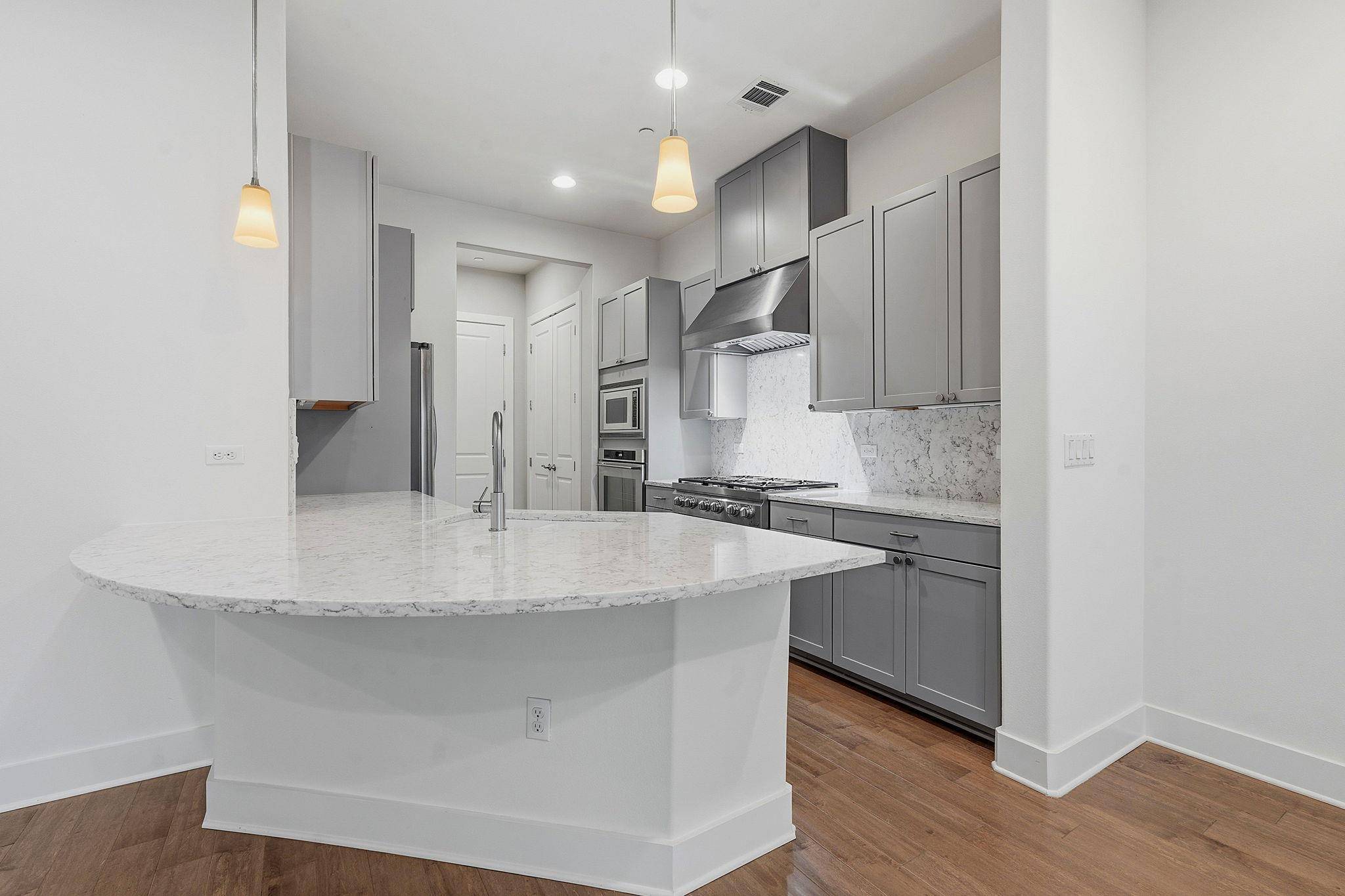 8200 Southwest PKWY #302, Austin, TX 78735