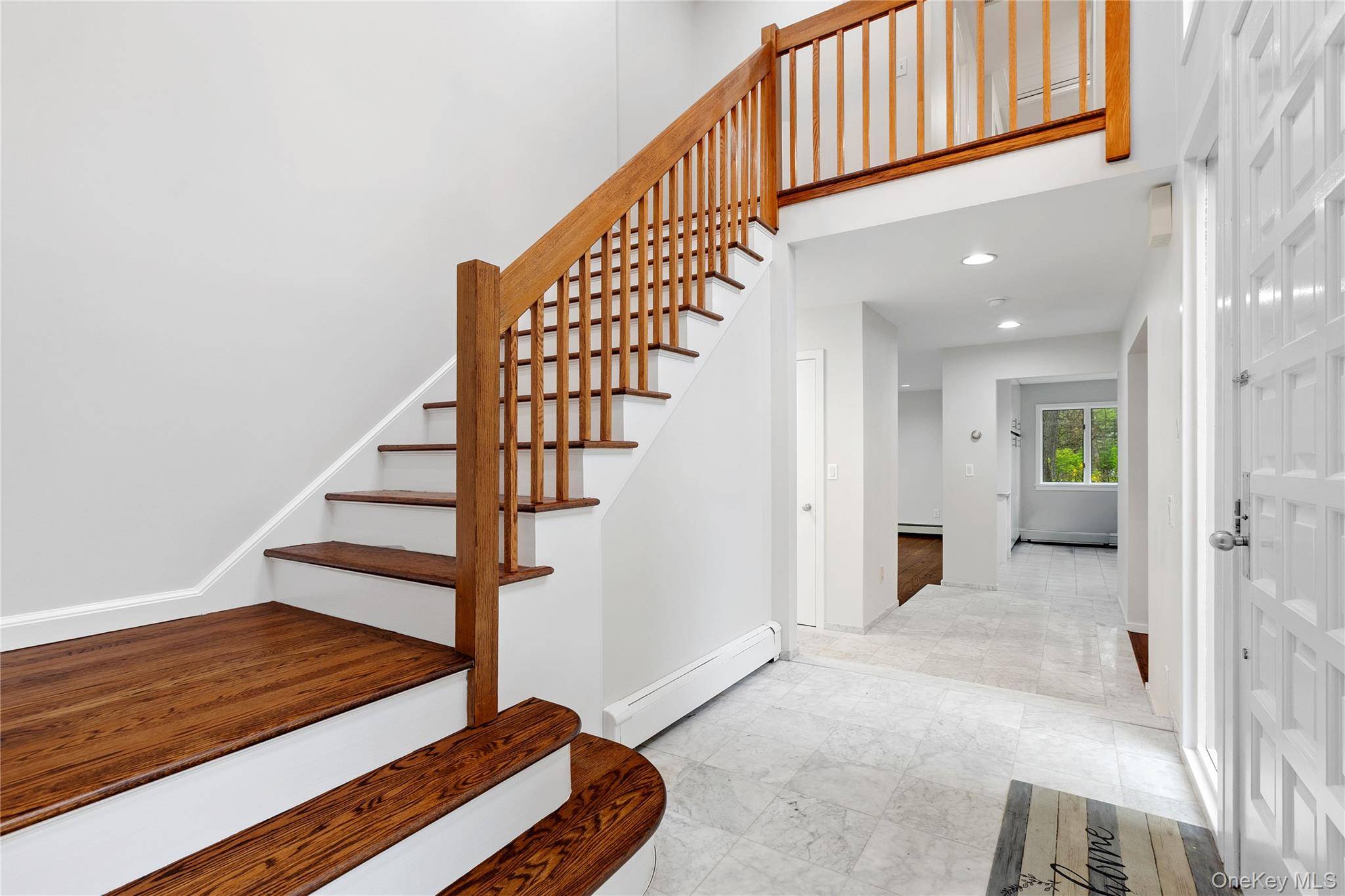 38 Westerly LN, Thornwood, NY 10594